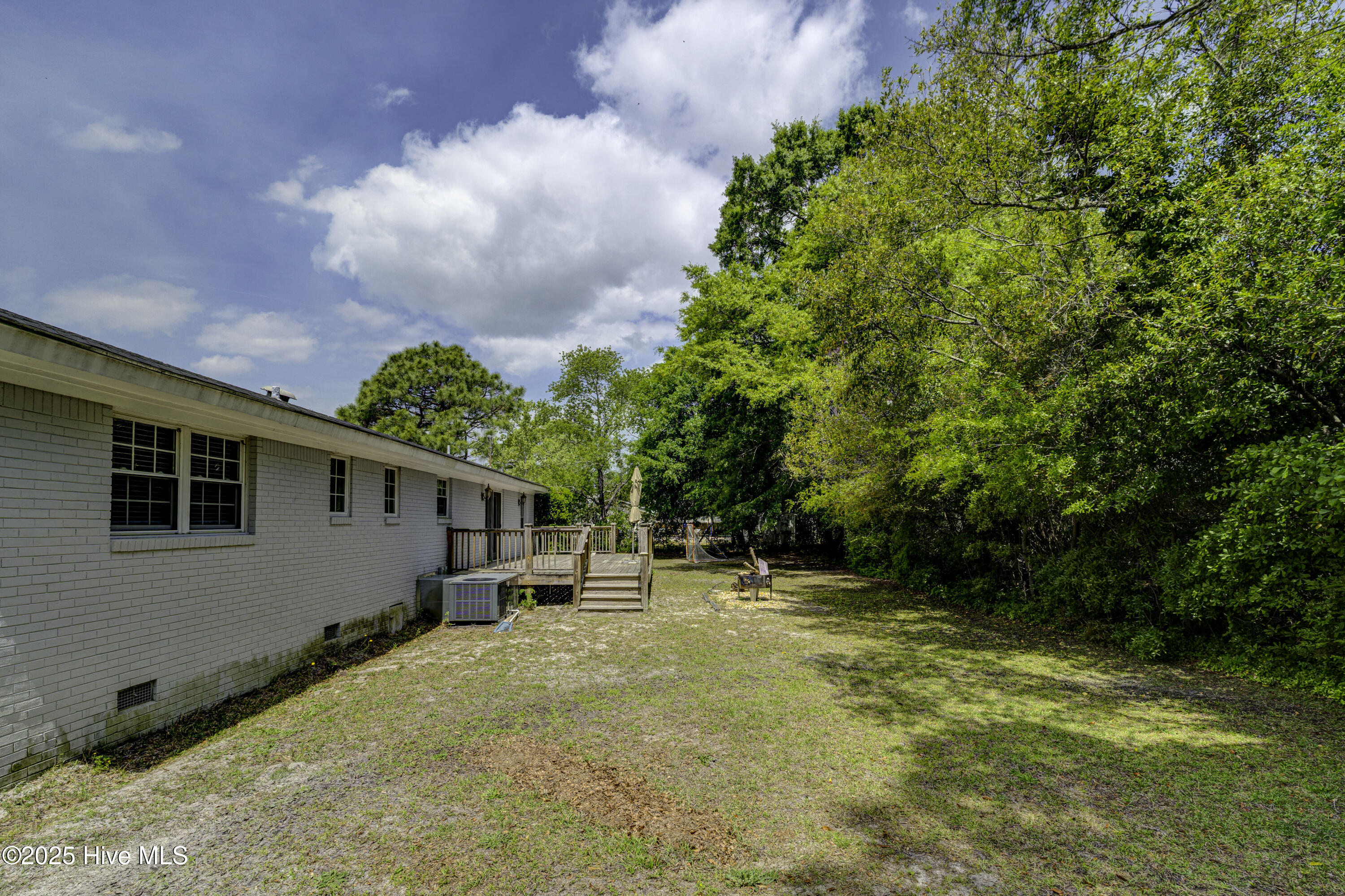 100525965 | Photo 44