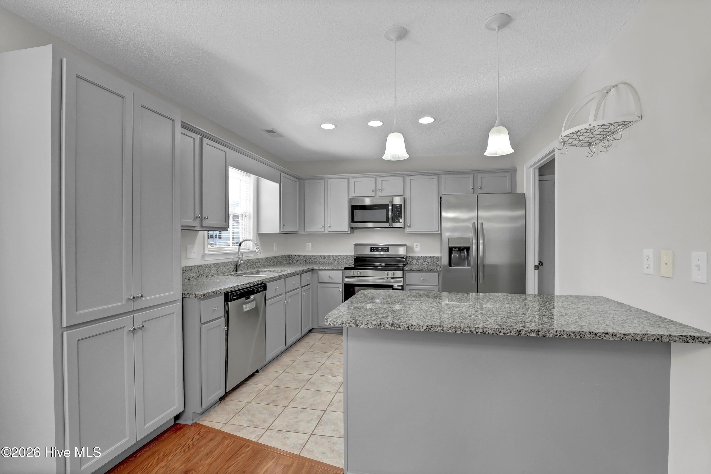 2010 Heritage Lane, Jacksonville, NC 28546 – photo 6