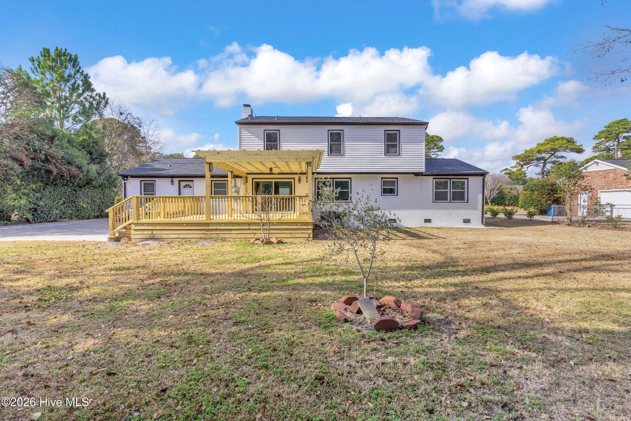 100548646 | Photo 46