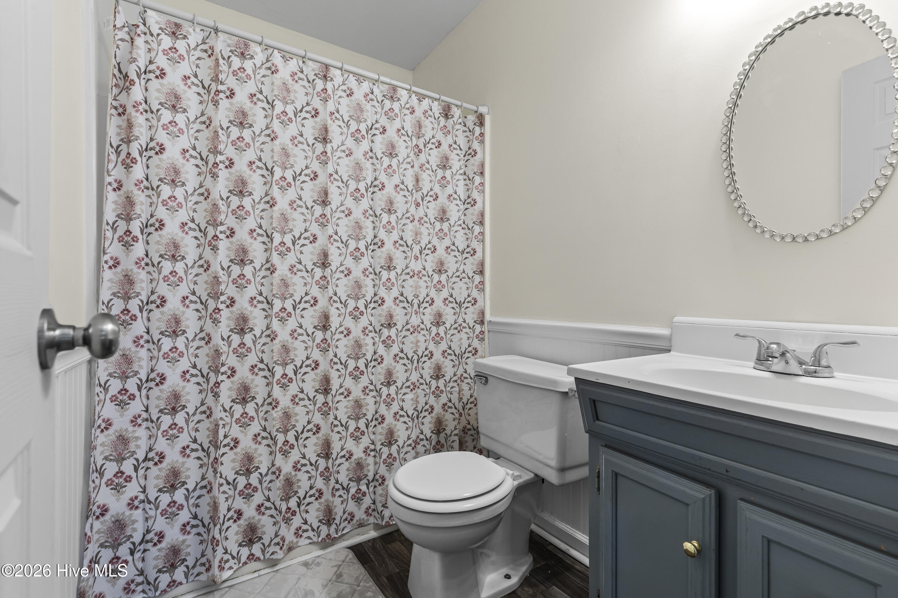 100550211 | Photo 15