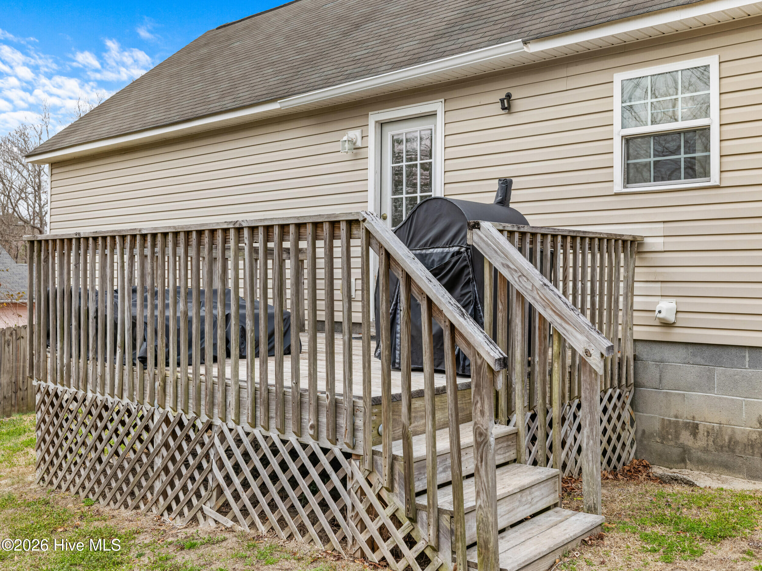 100558064 | Photo 36