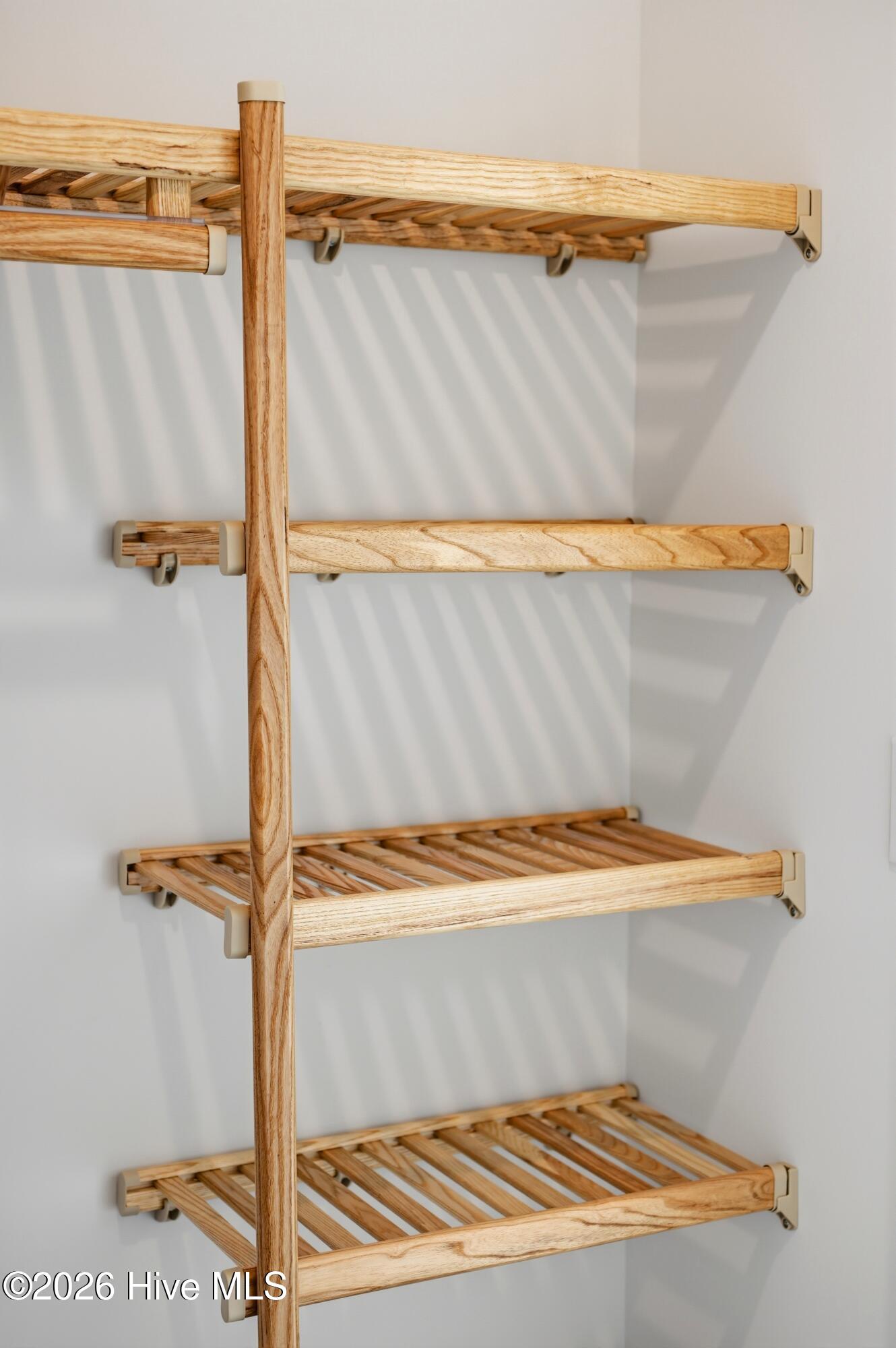 100566798 | Photo 36