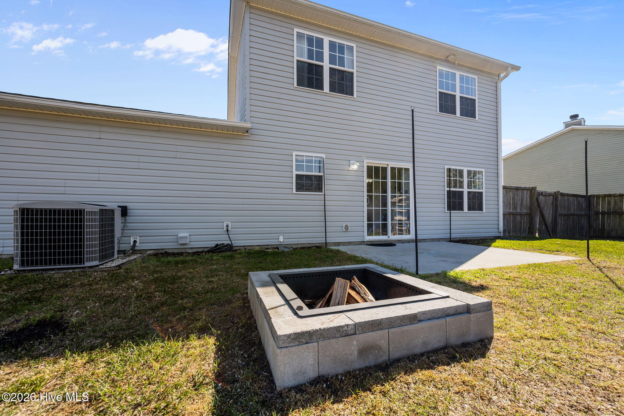 100561197 | Photo 46