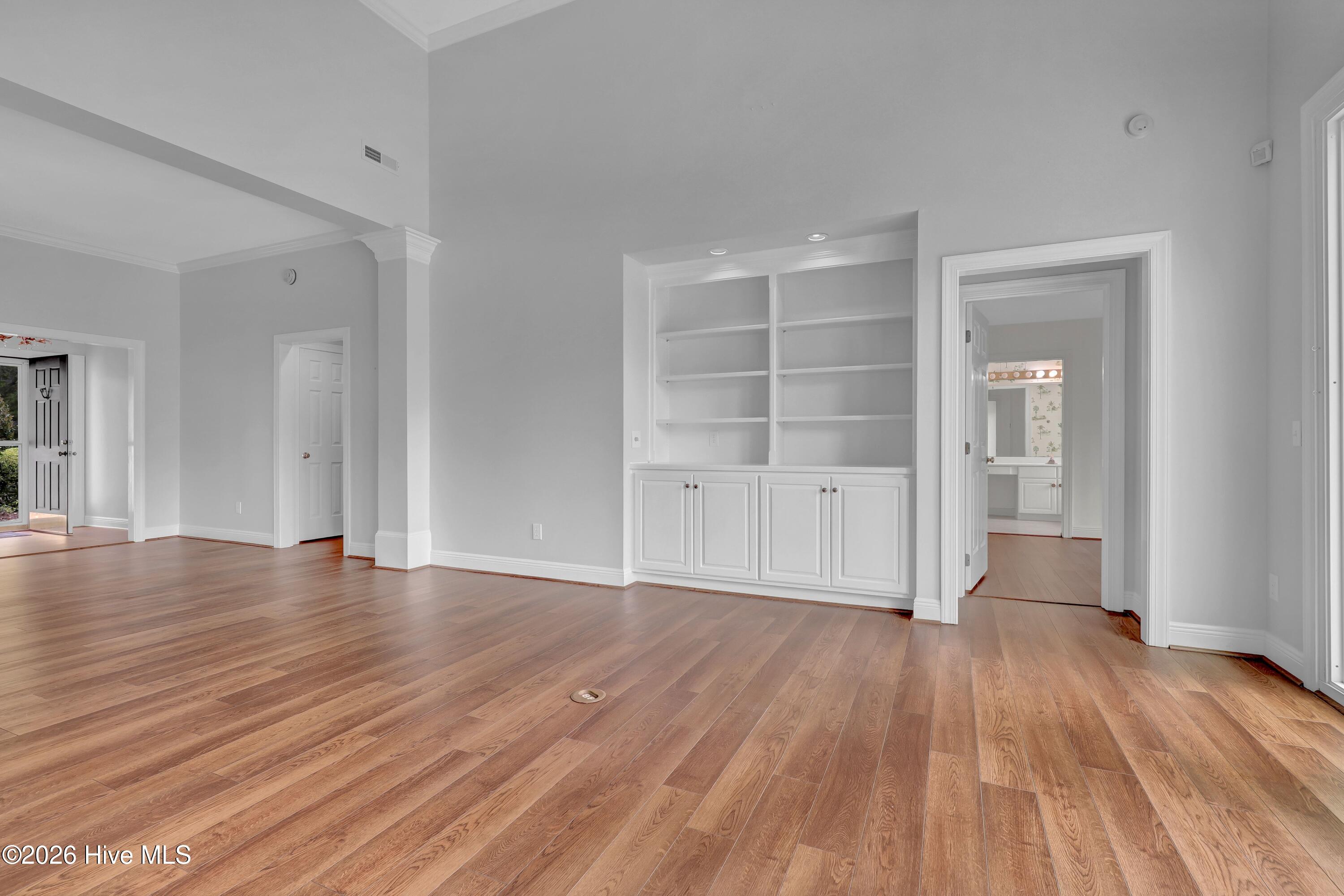 100566096 | Photo 15