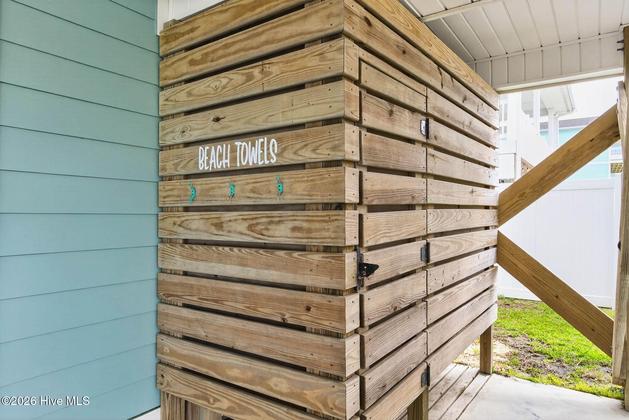 100565518 | Photo 54