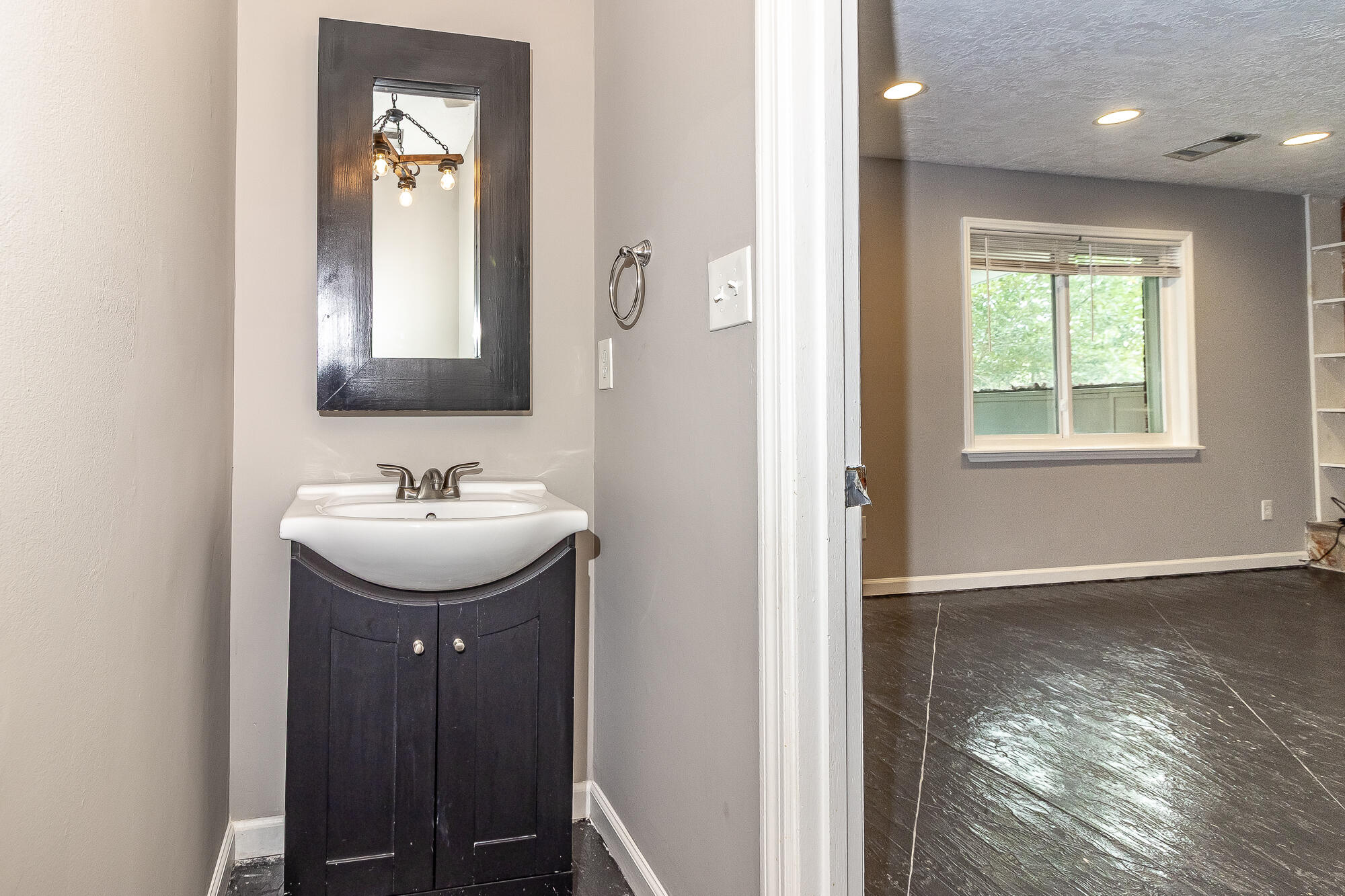 3844 CREEK CT. RENTAL ©-6939