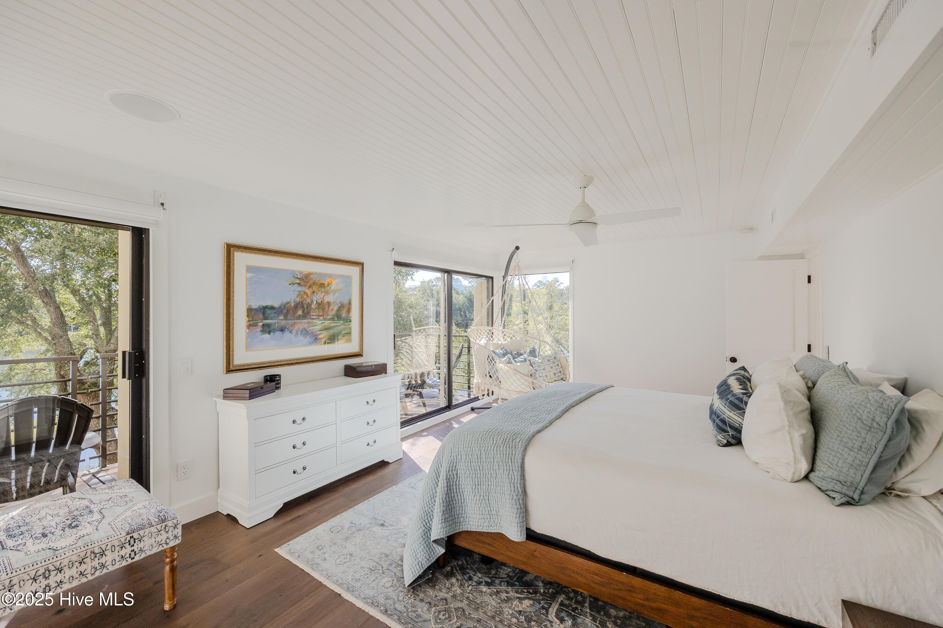 100518193 | Photo 41