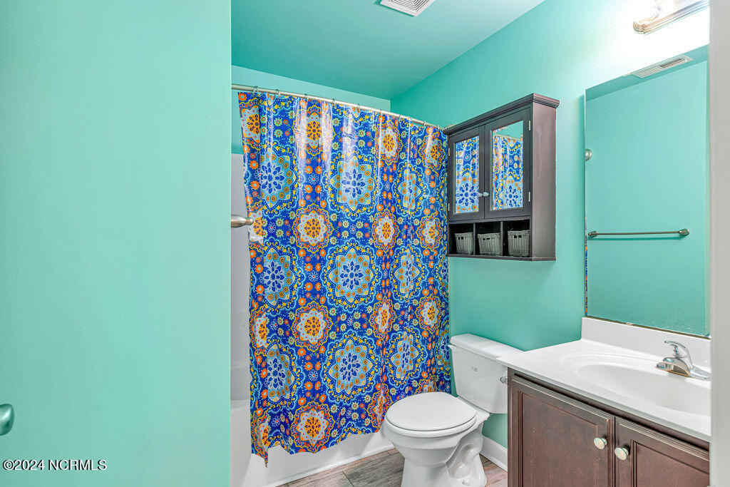 100541107 | Photo 18