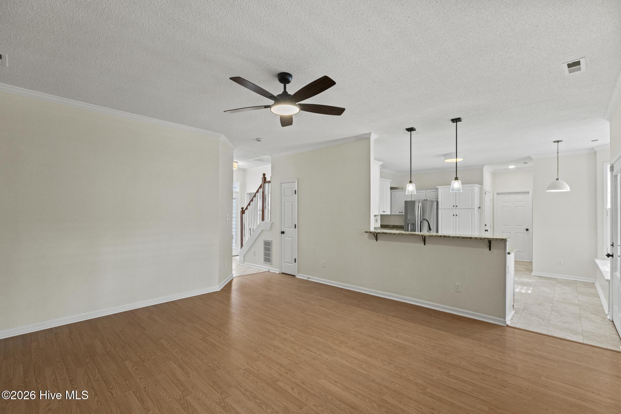 100548531 | Photo 17