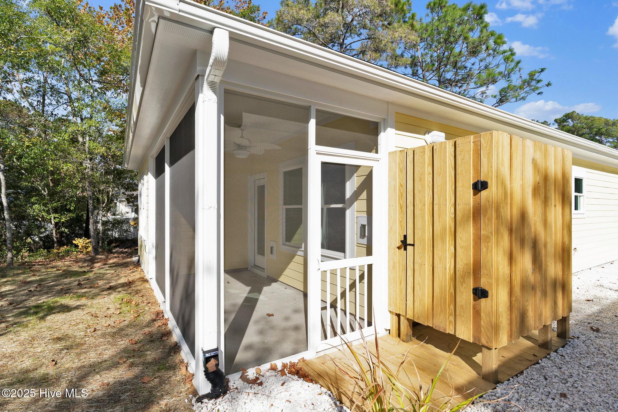 100527494 | Photo 40