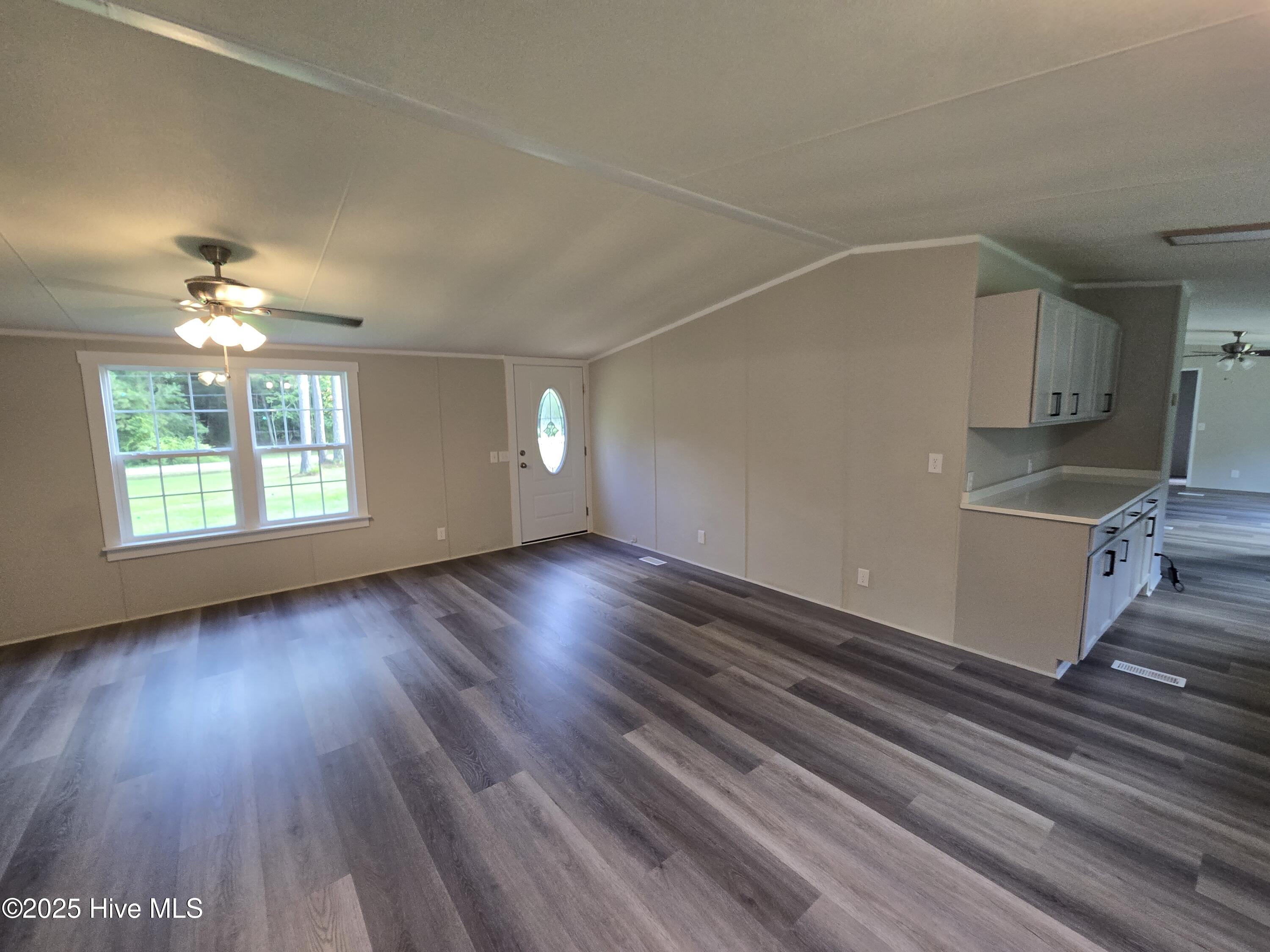 288 Lanier Avenue, Rocky Point, NC 28457 – photo 5: 20250806_171555
