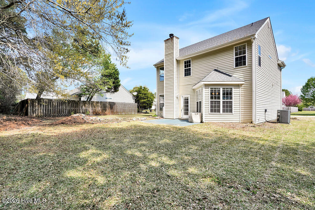 100563606 | Photo 33