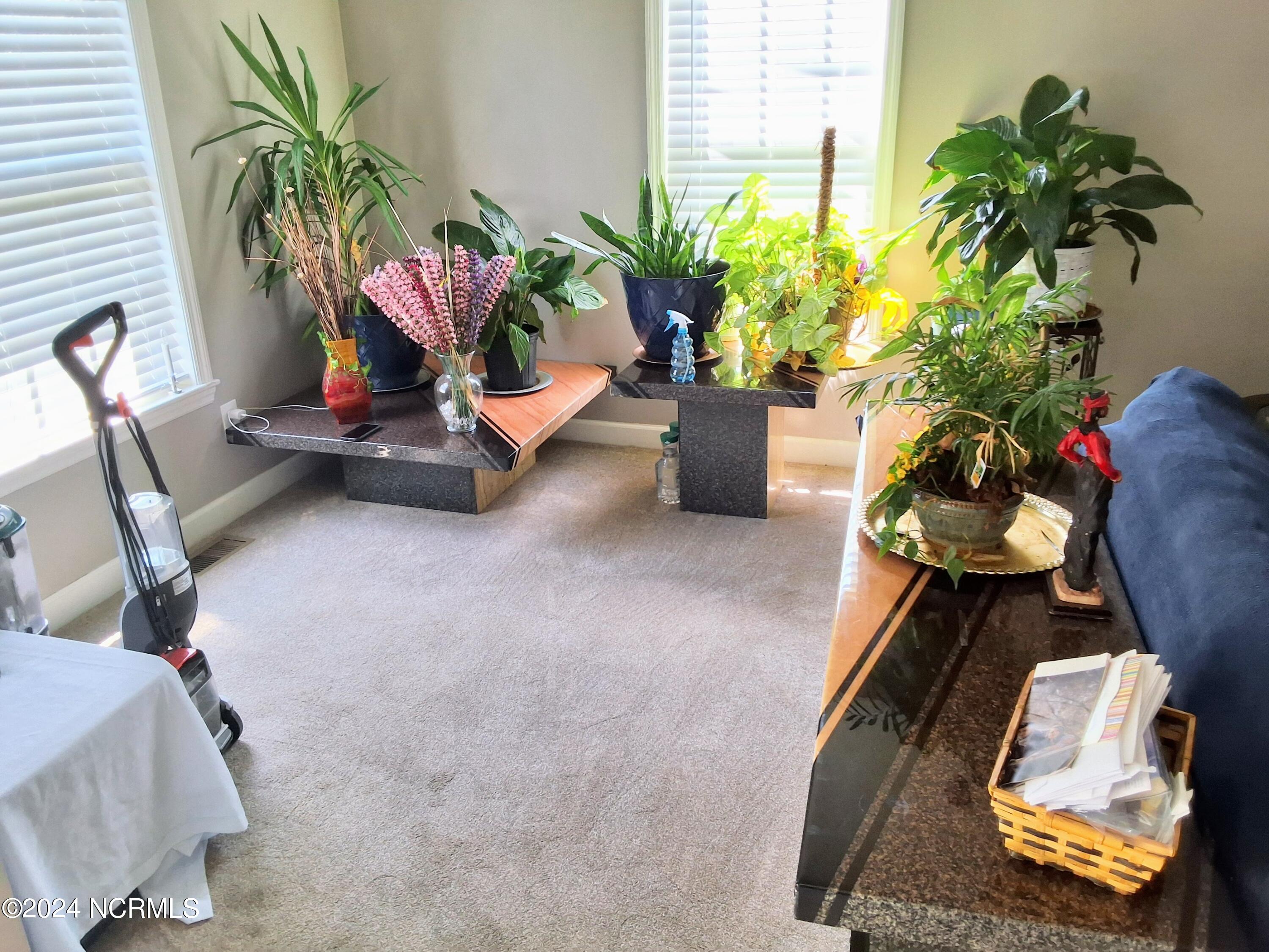 100463336 | Photo 10