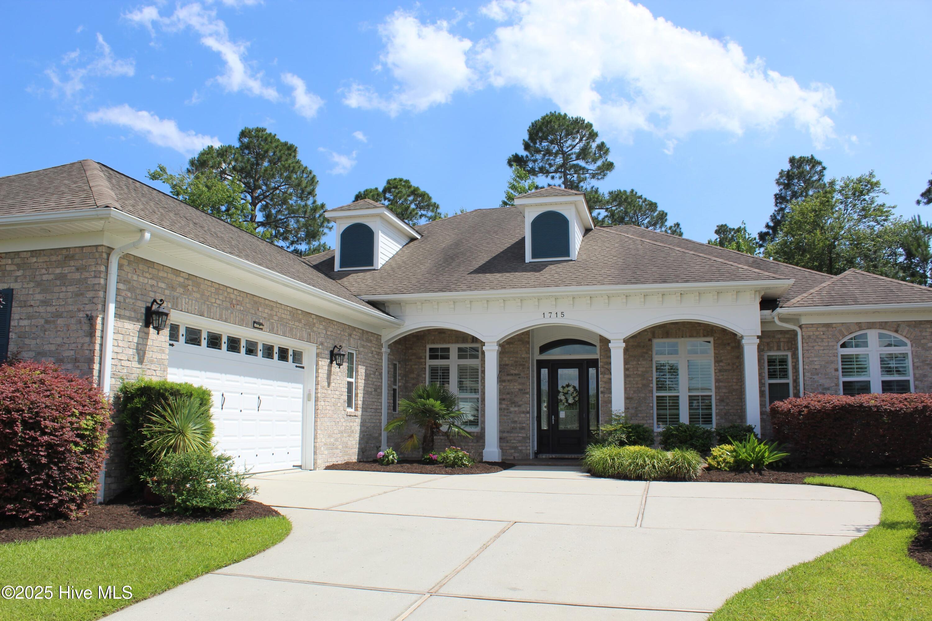 100481960 | Photo 10