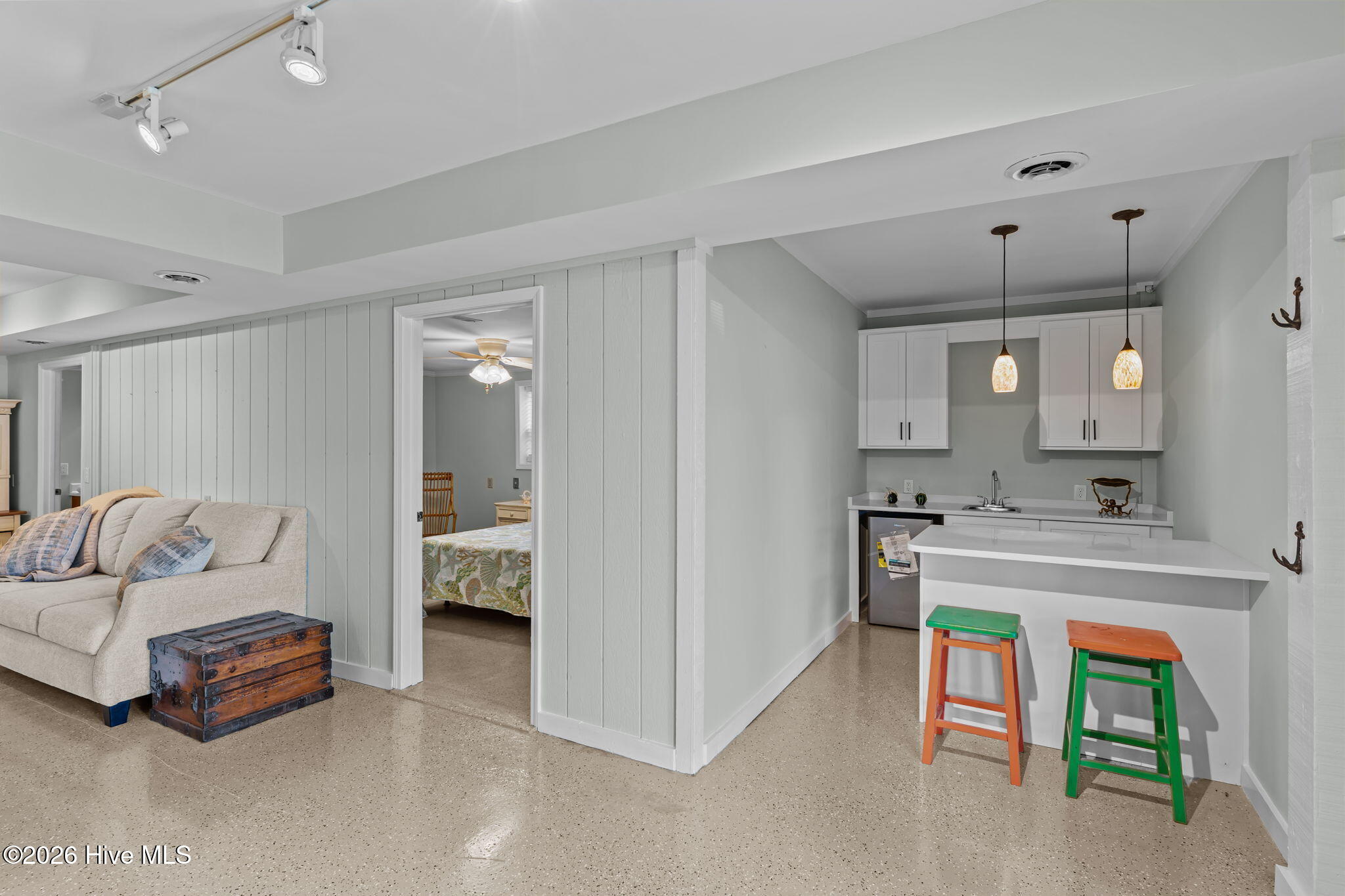 100553144 | Photo 52