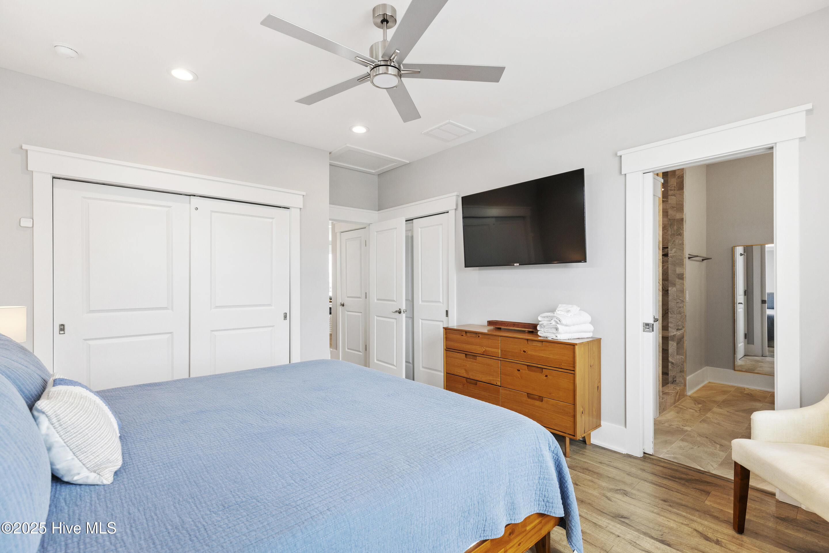 100504726 | Photo 30