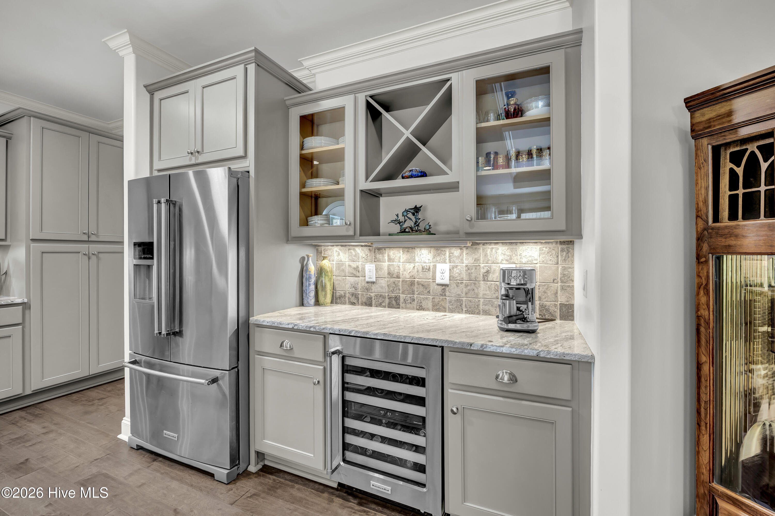 100555264 | Photo 14