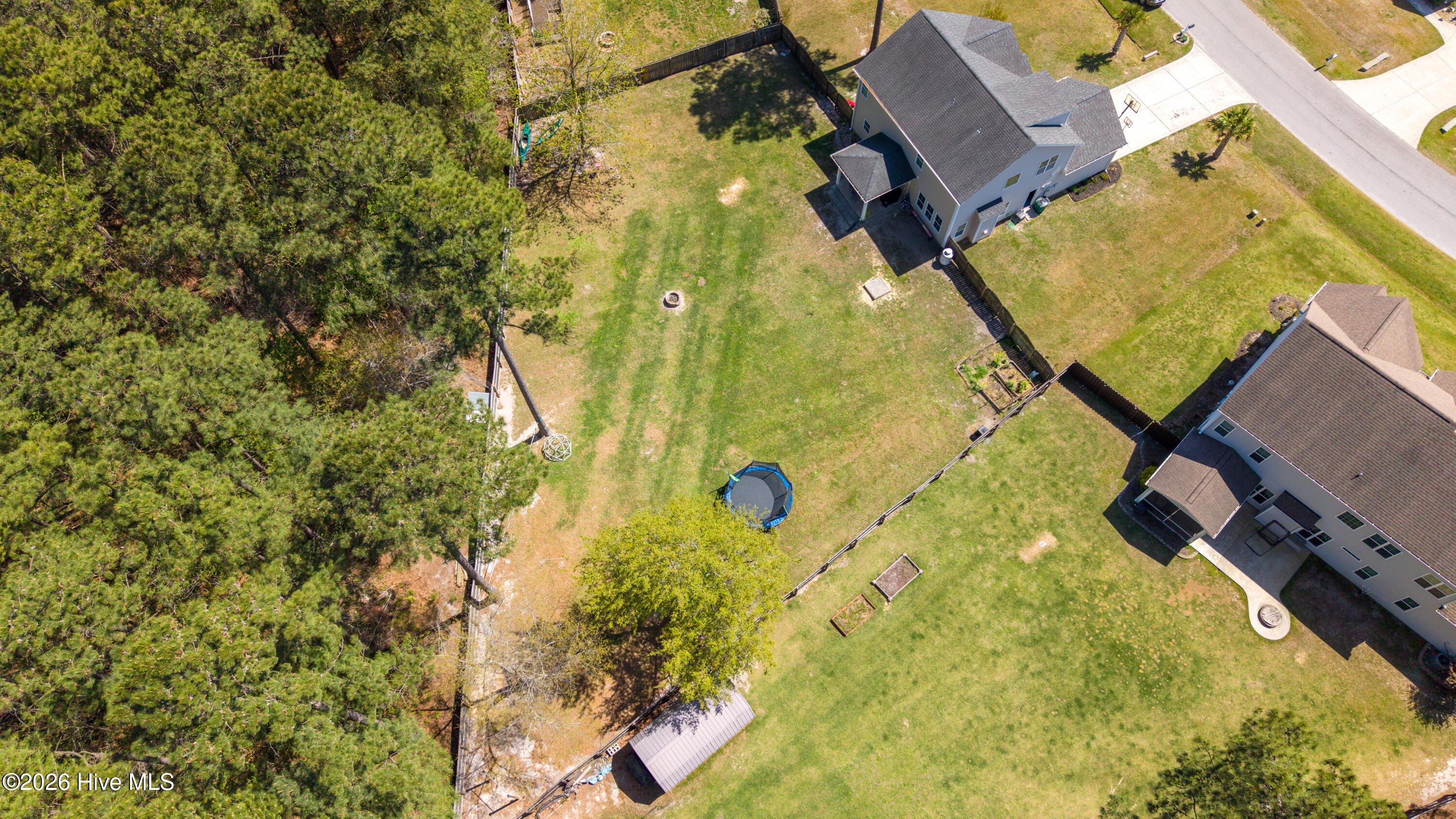 100565660 | Photo 44