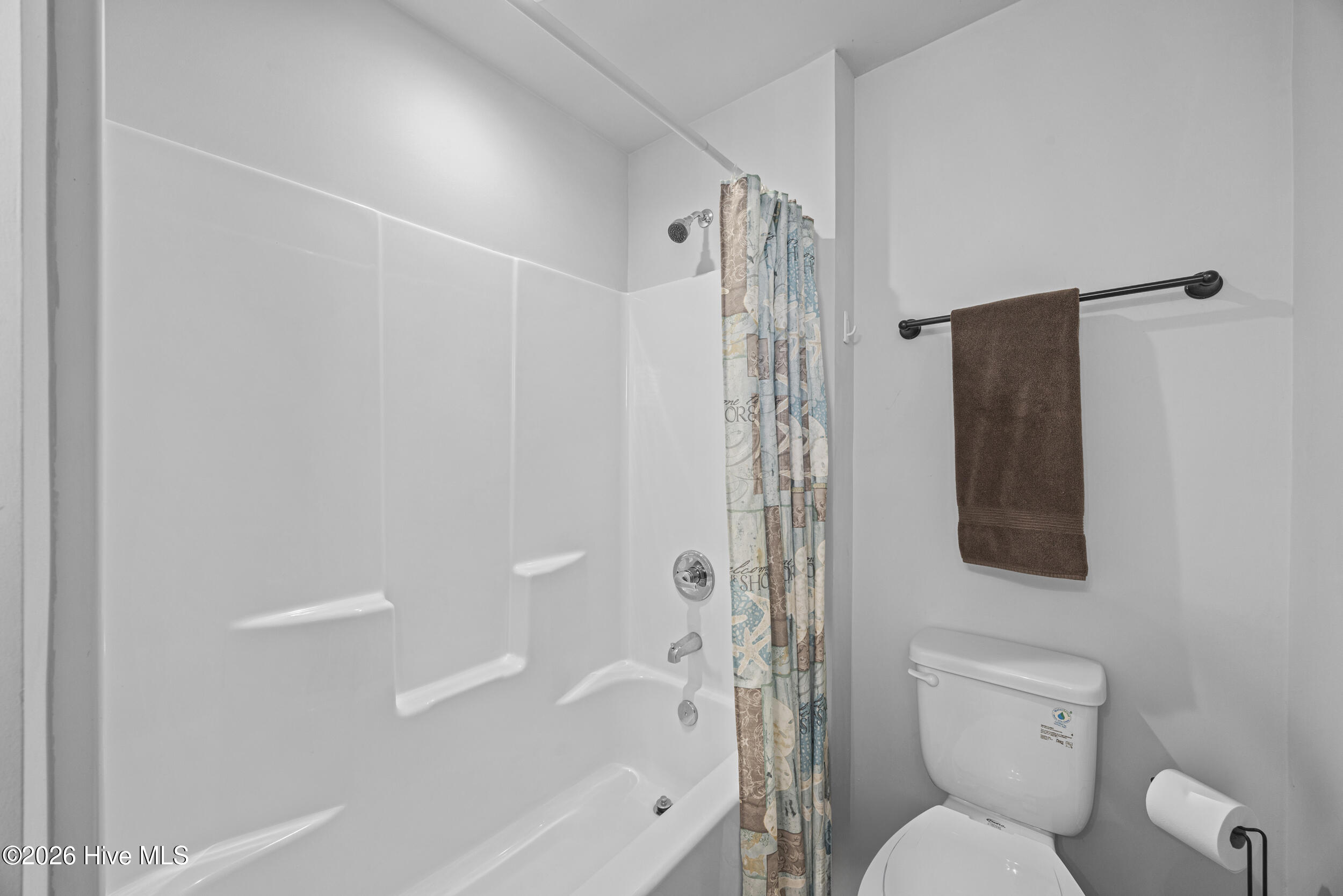 100557017 | Photo 40