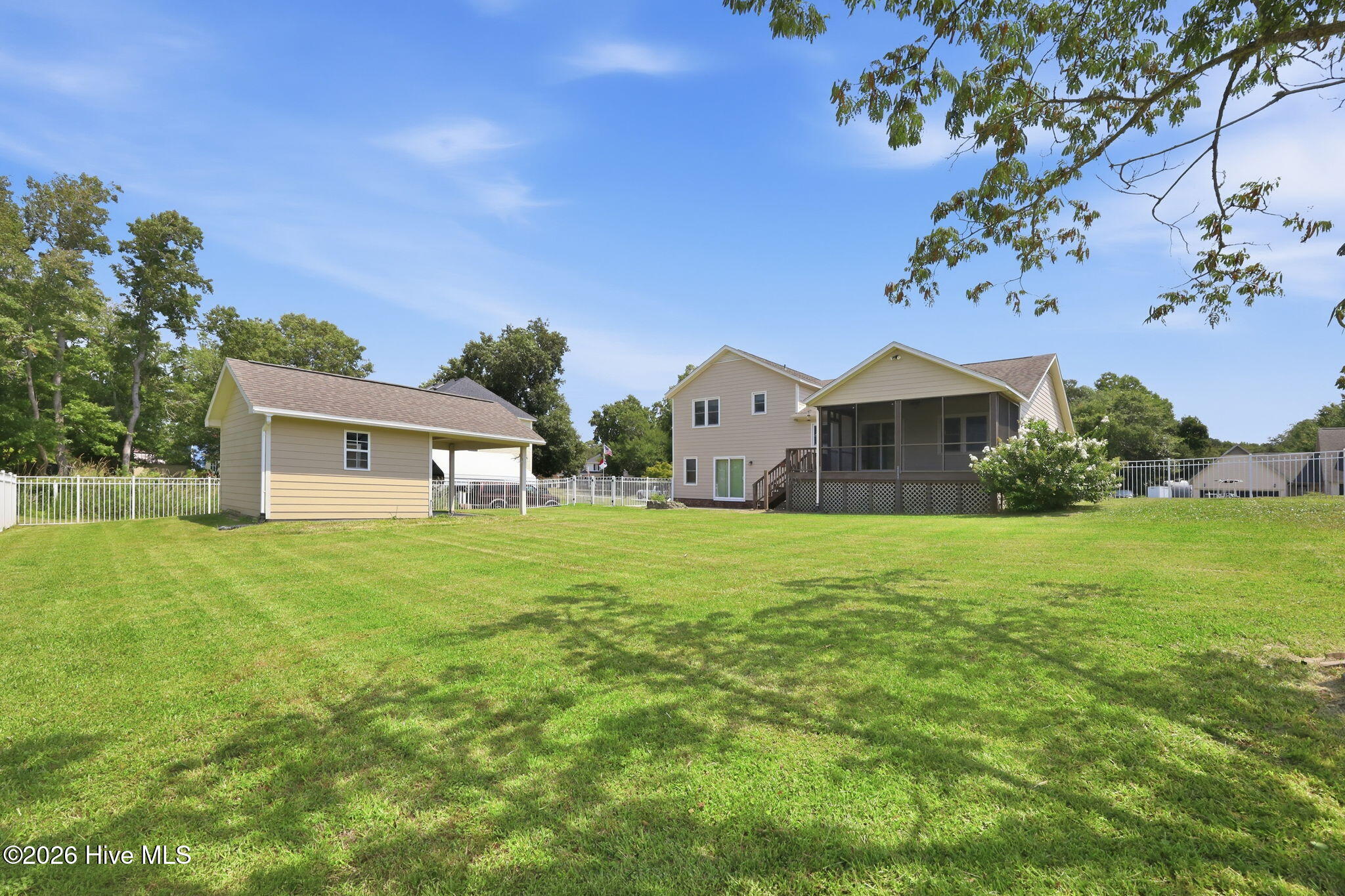 907 Oak 