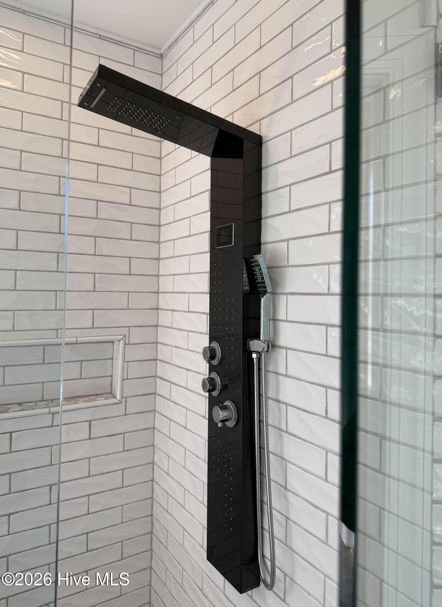 100550265 | Photo 45