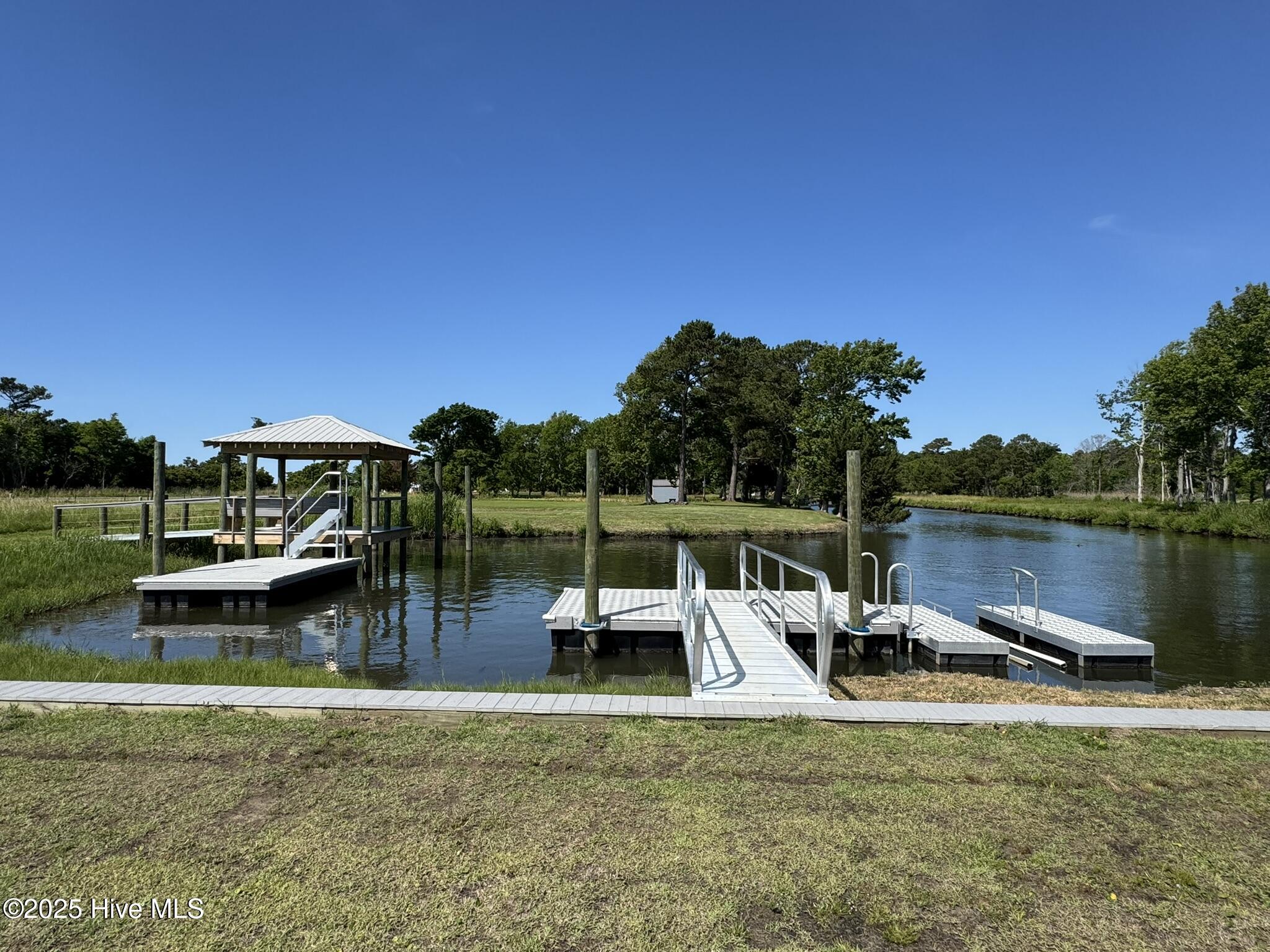 100509634 | Photo 59