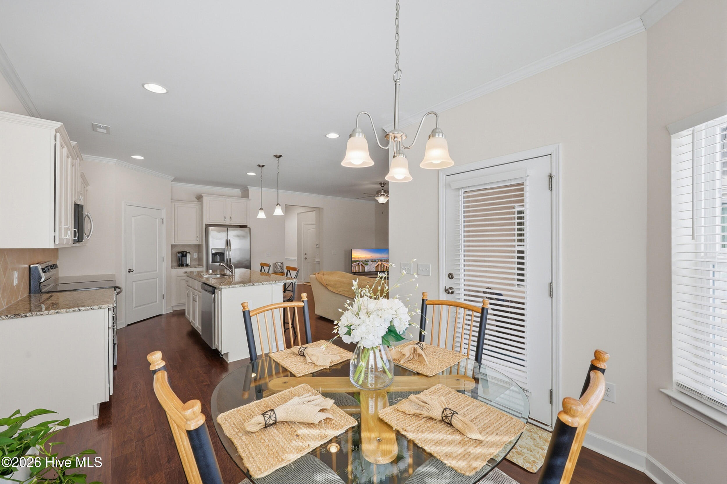 100552958 | Photo 13