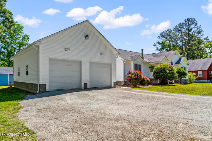 738DawsonCreekRd007
