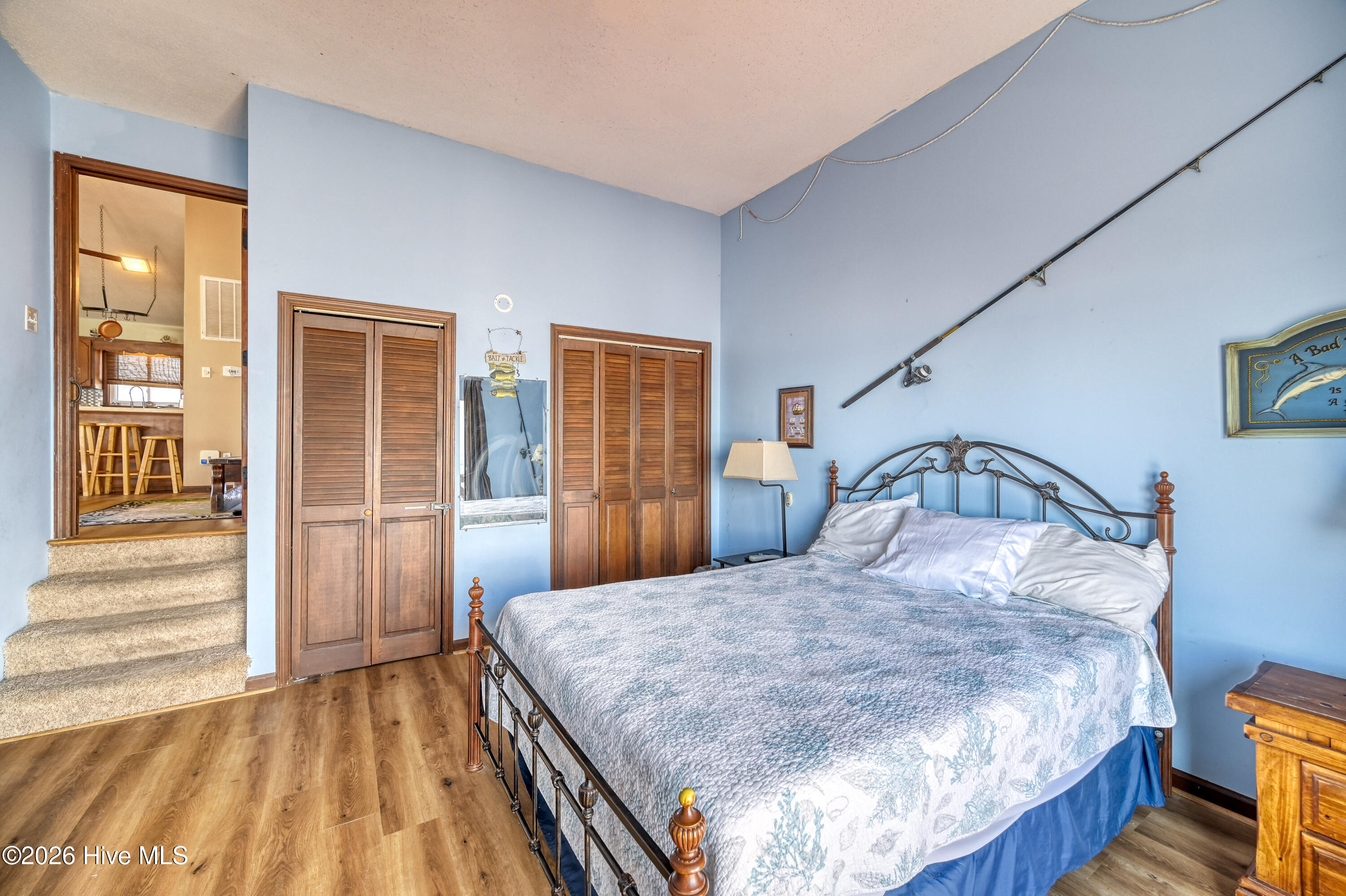 100557799 | Photo 18