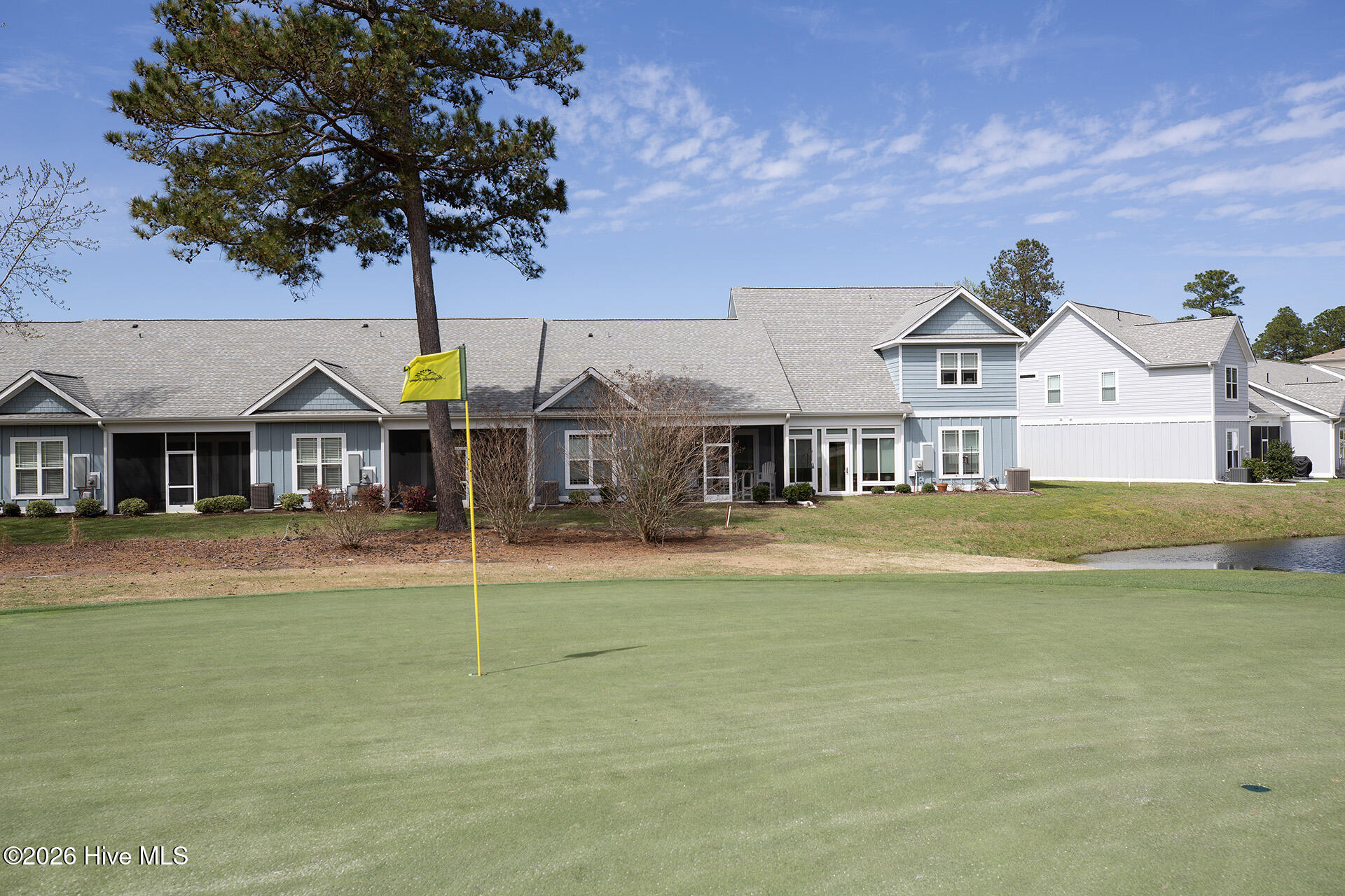 100561954 | Photo 28