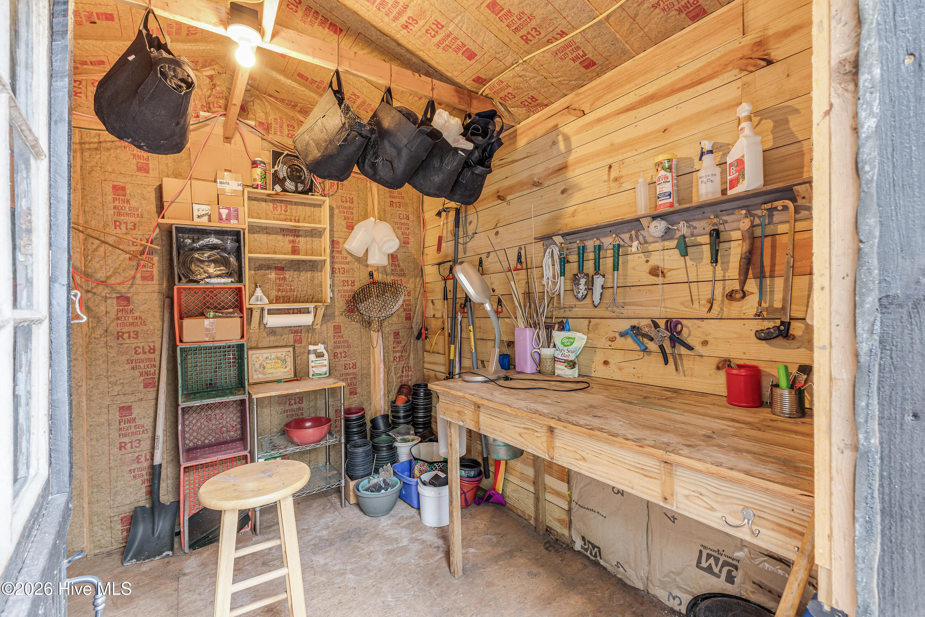 100557836 | Photo 28