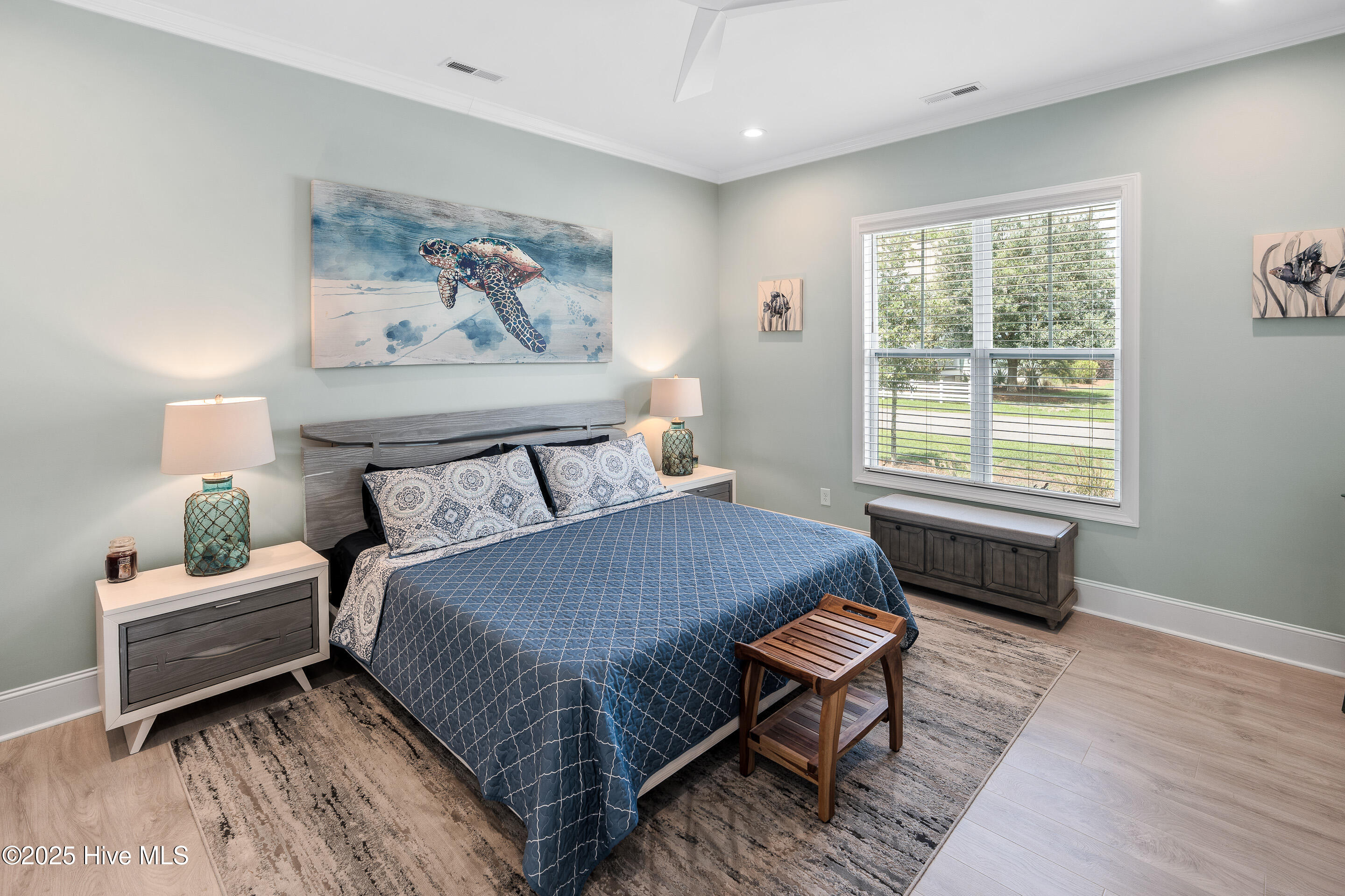 100526506 | Photo 11