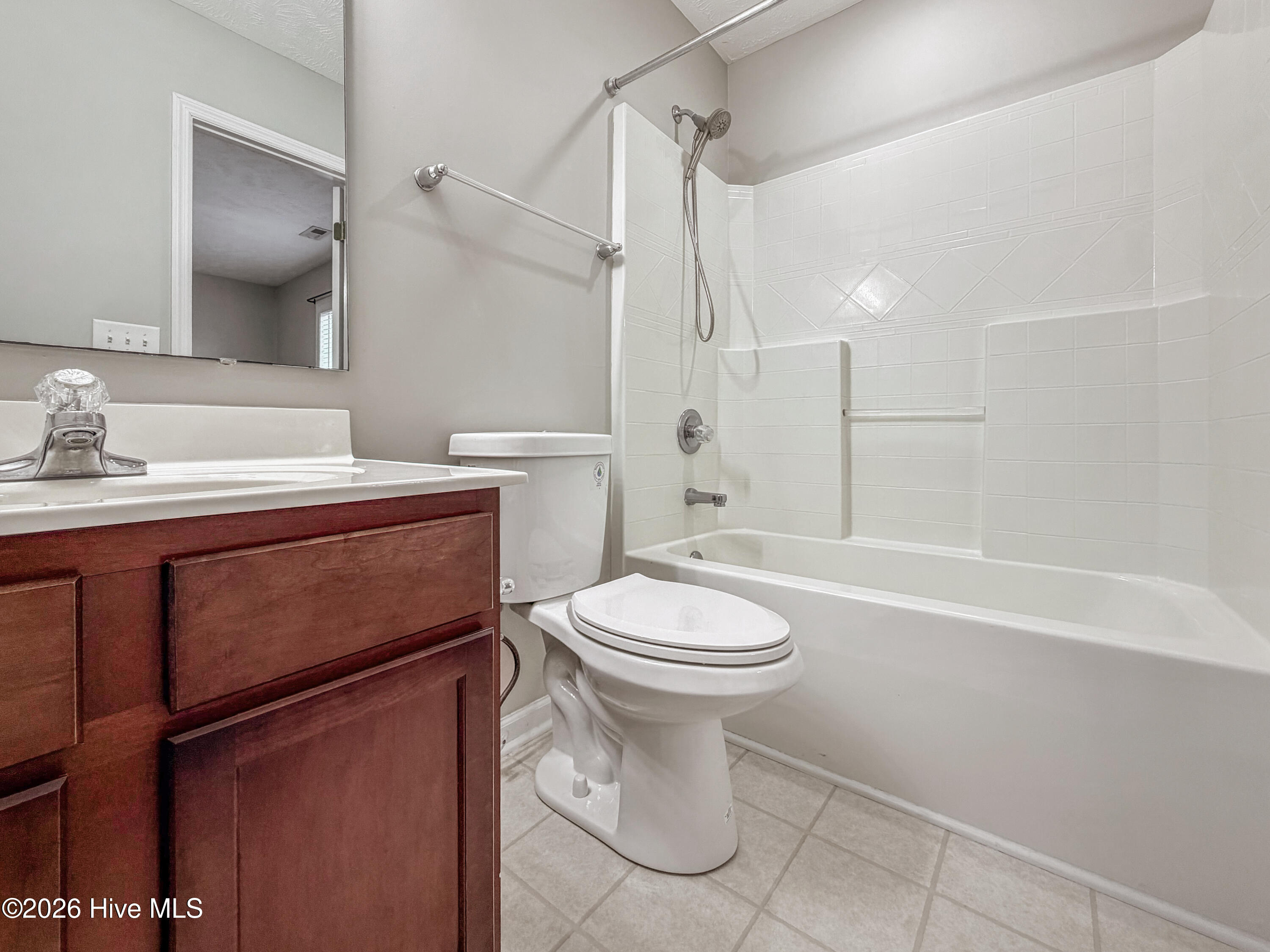 100564126 | Photo 46