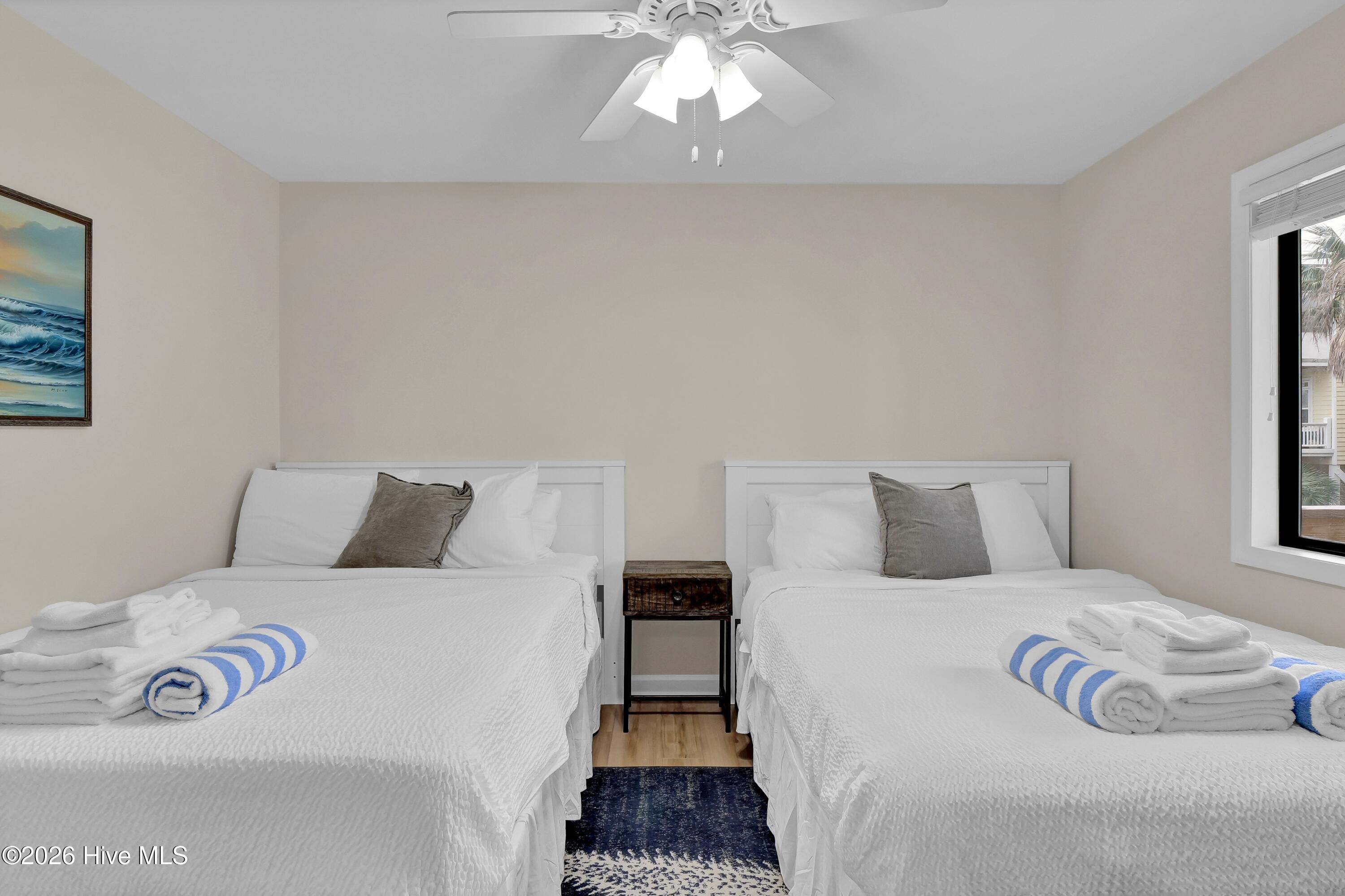 100556250 | Photo 31