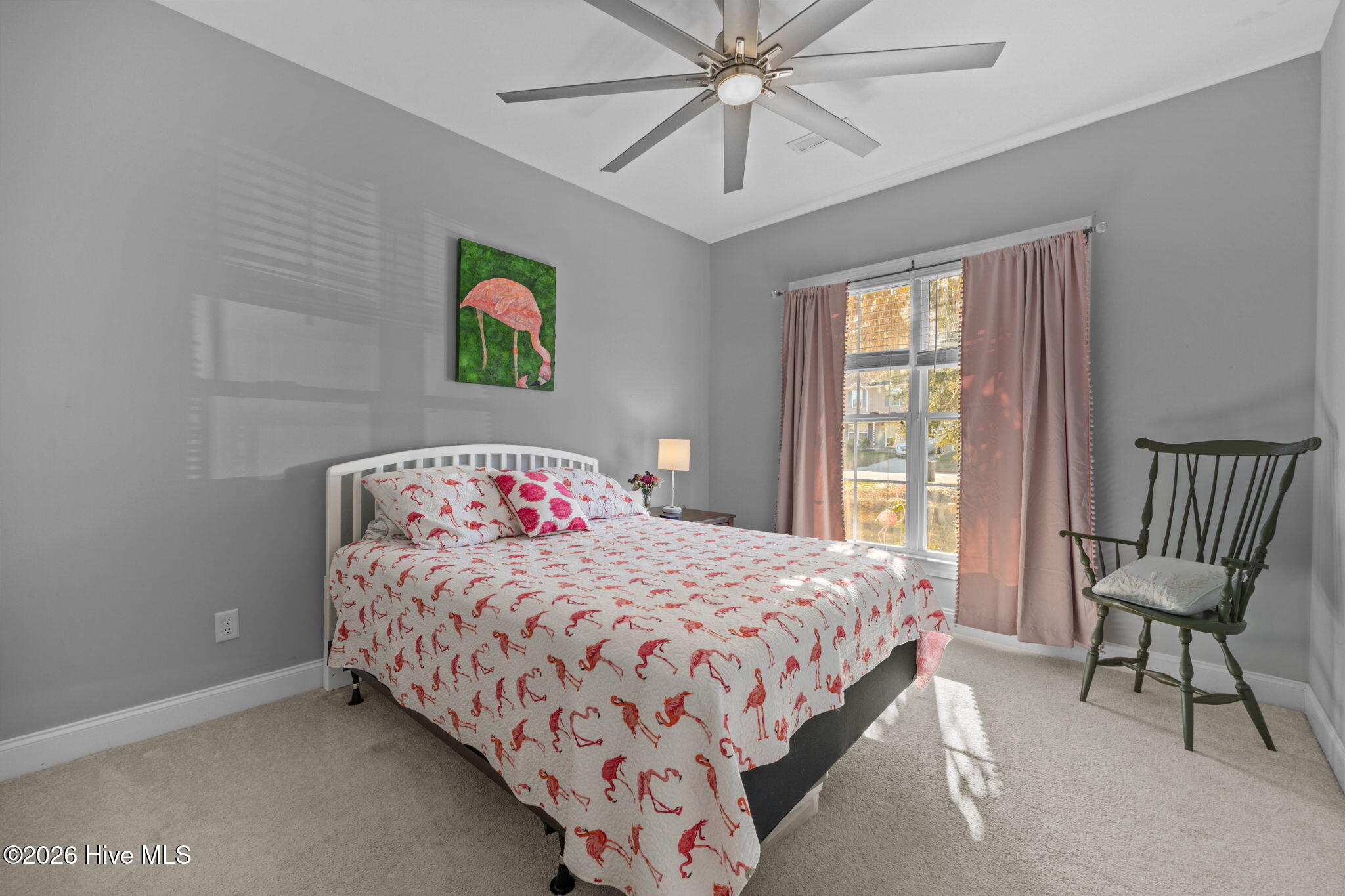 100548073 | Photo 25