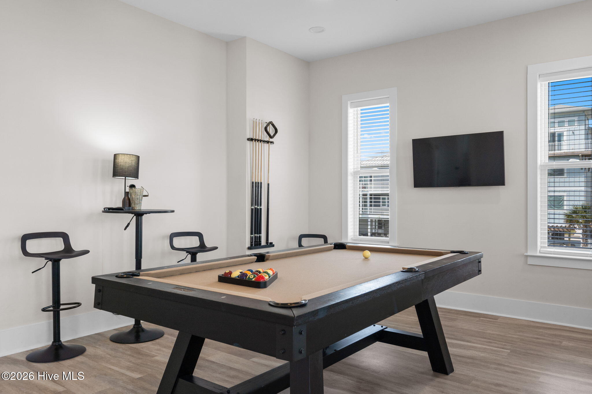 100564964 | Photo 34