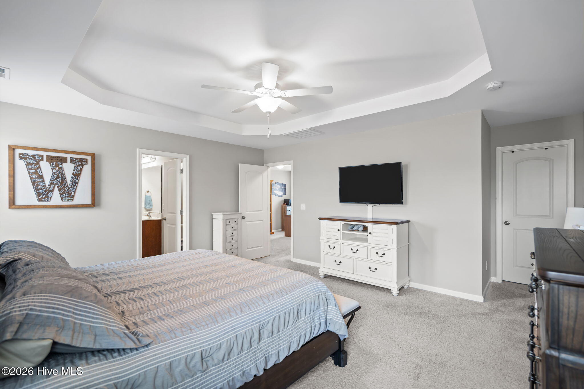 100555693 | Photo 28