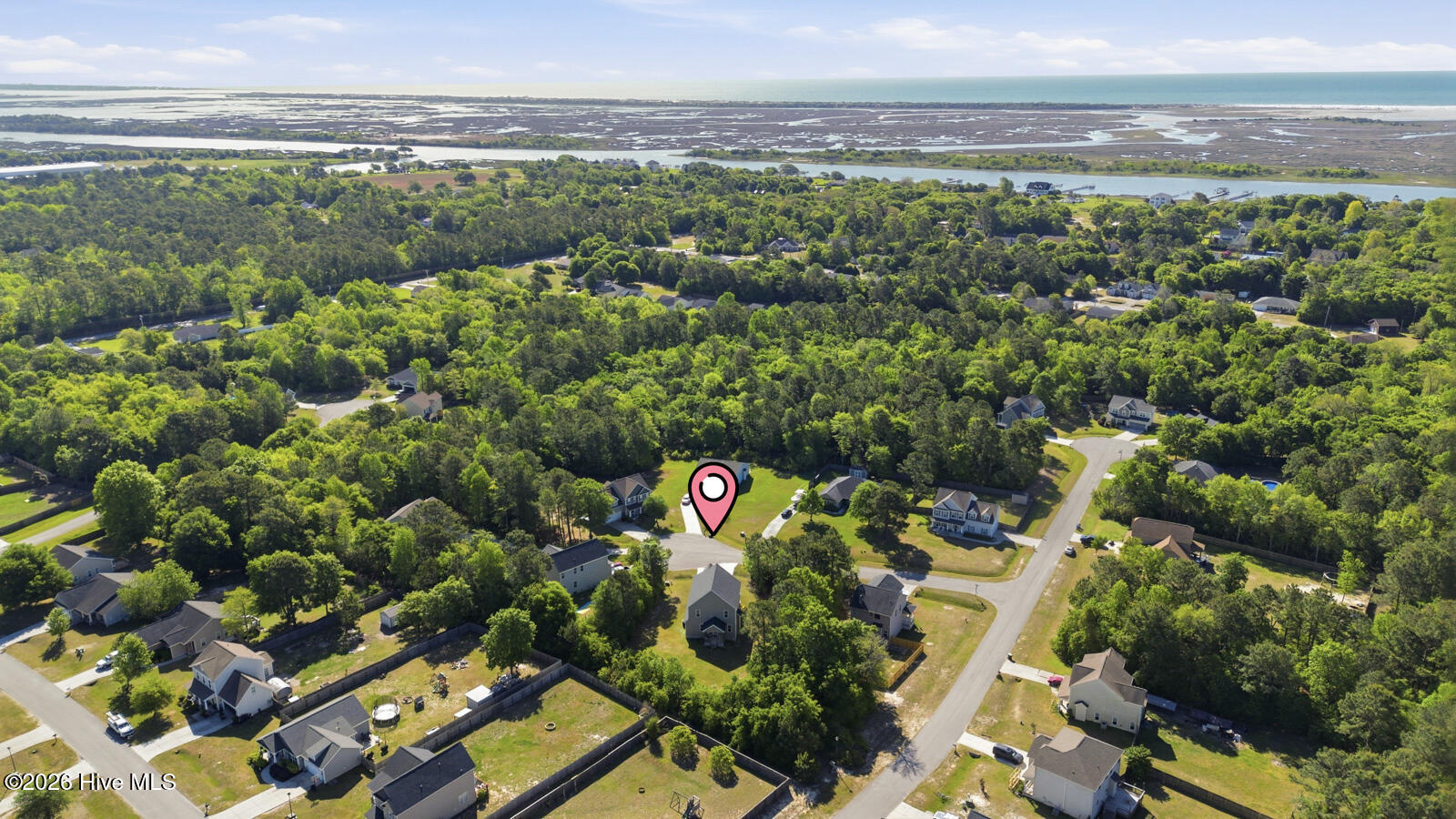 100568958 | Photo 36