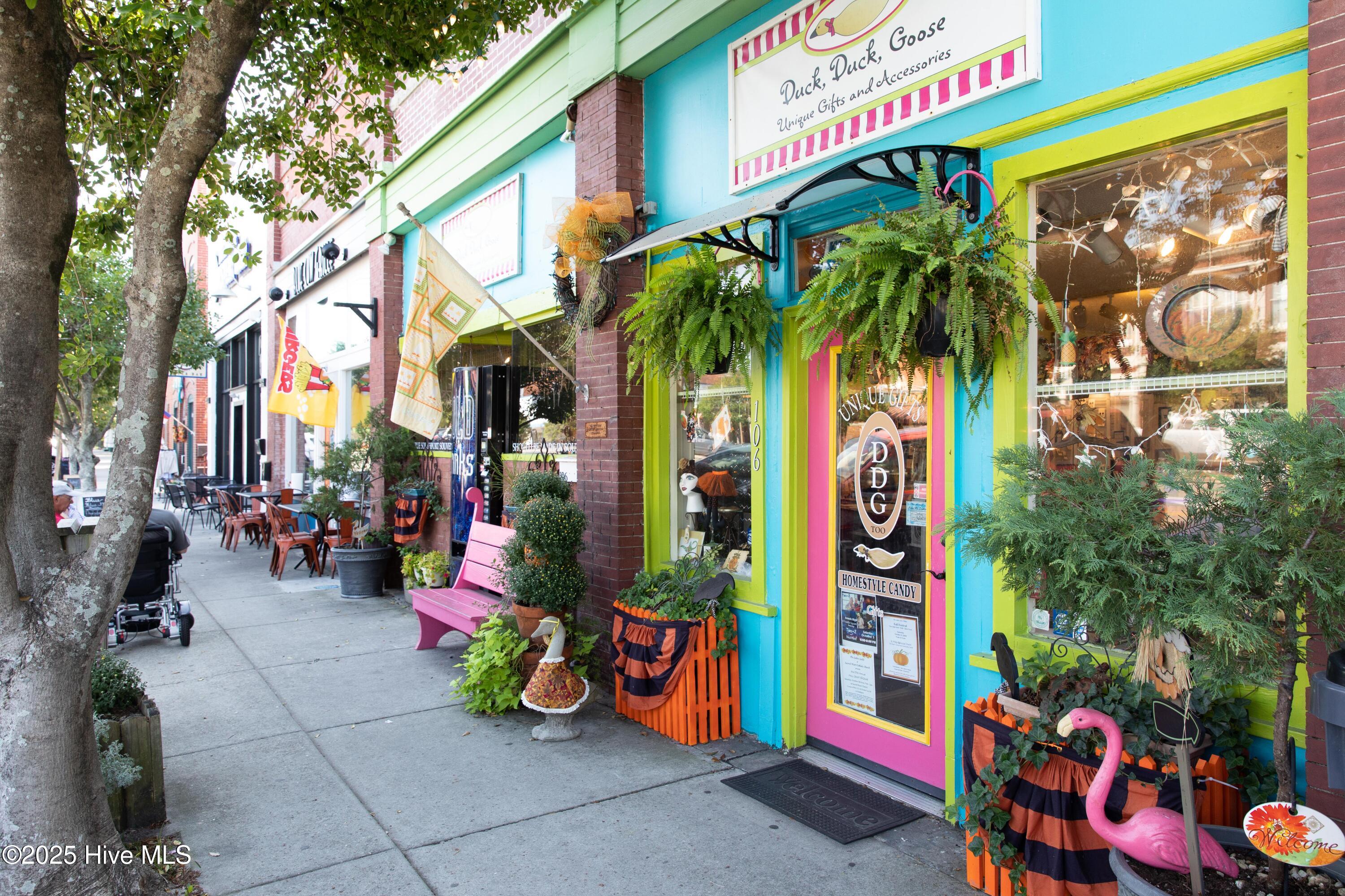 100525956 | Photo 56