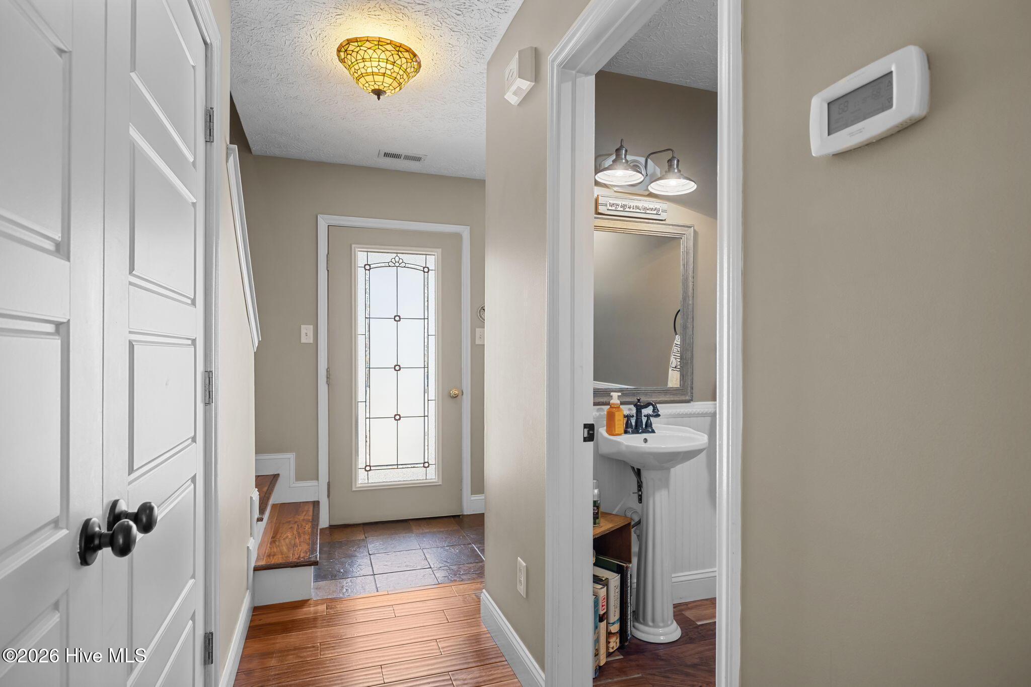 100558206 | Photo 15