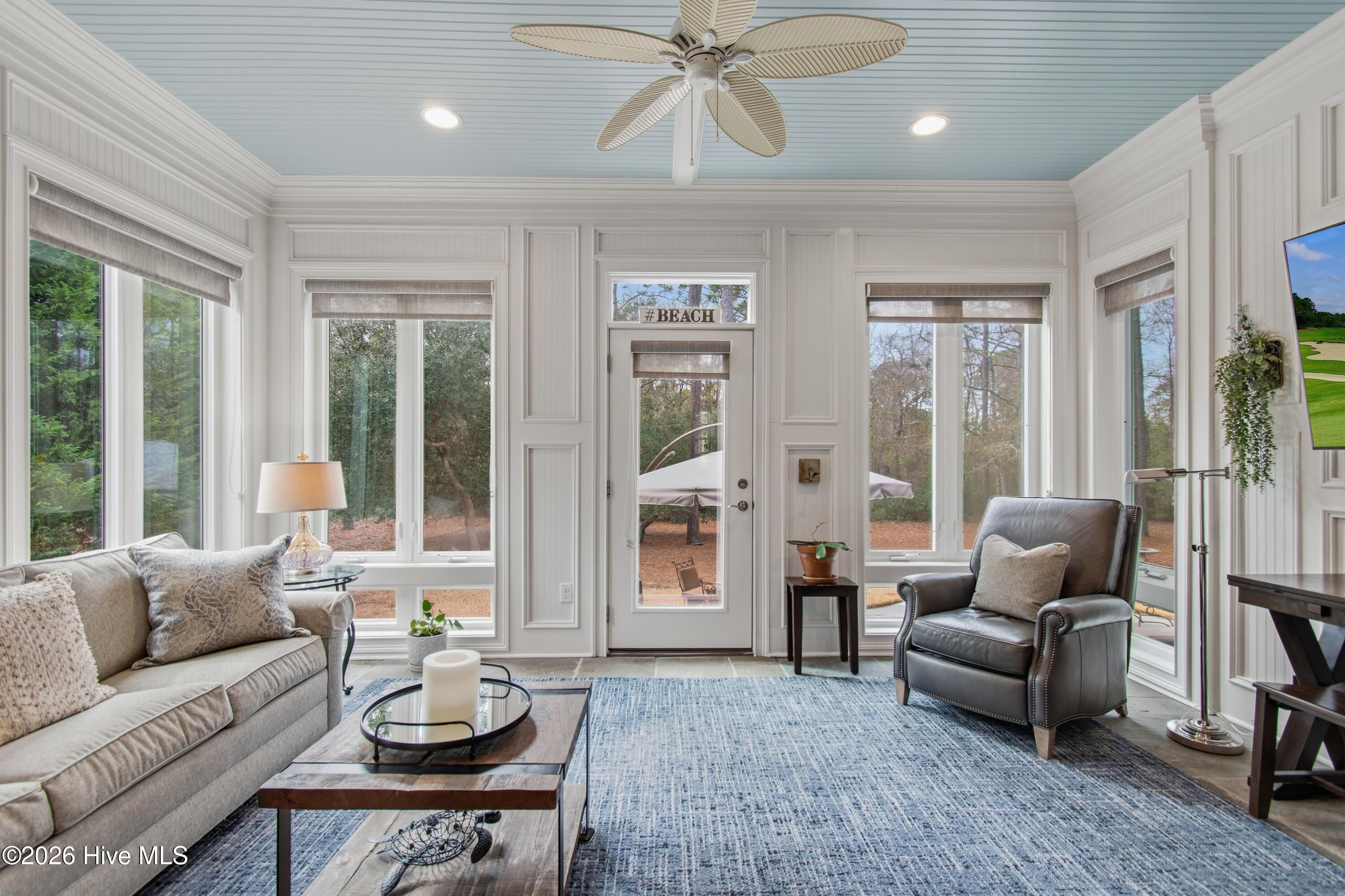 100555606 | Photo 12