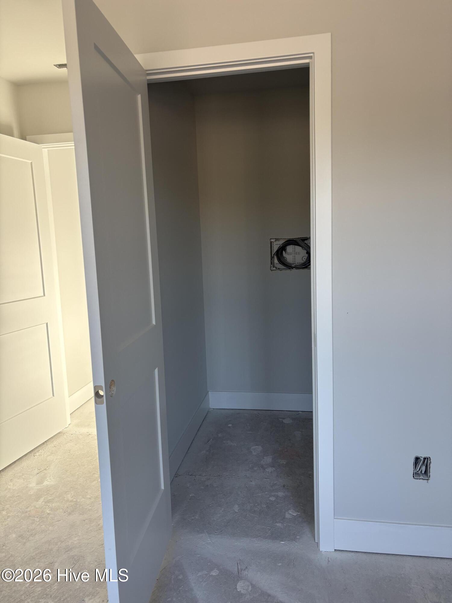 100551381 | Photo 16