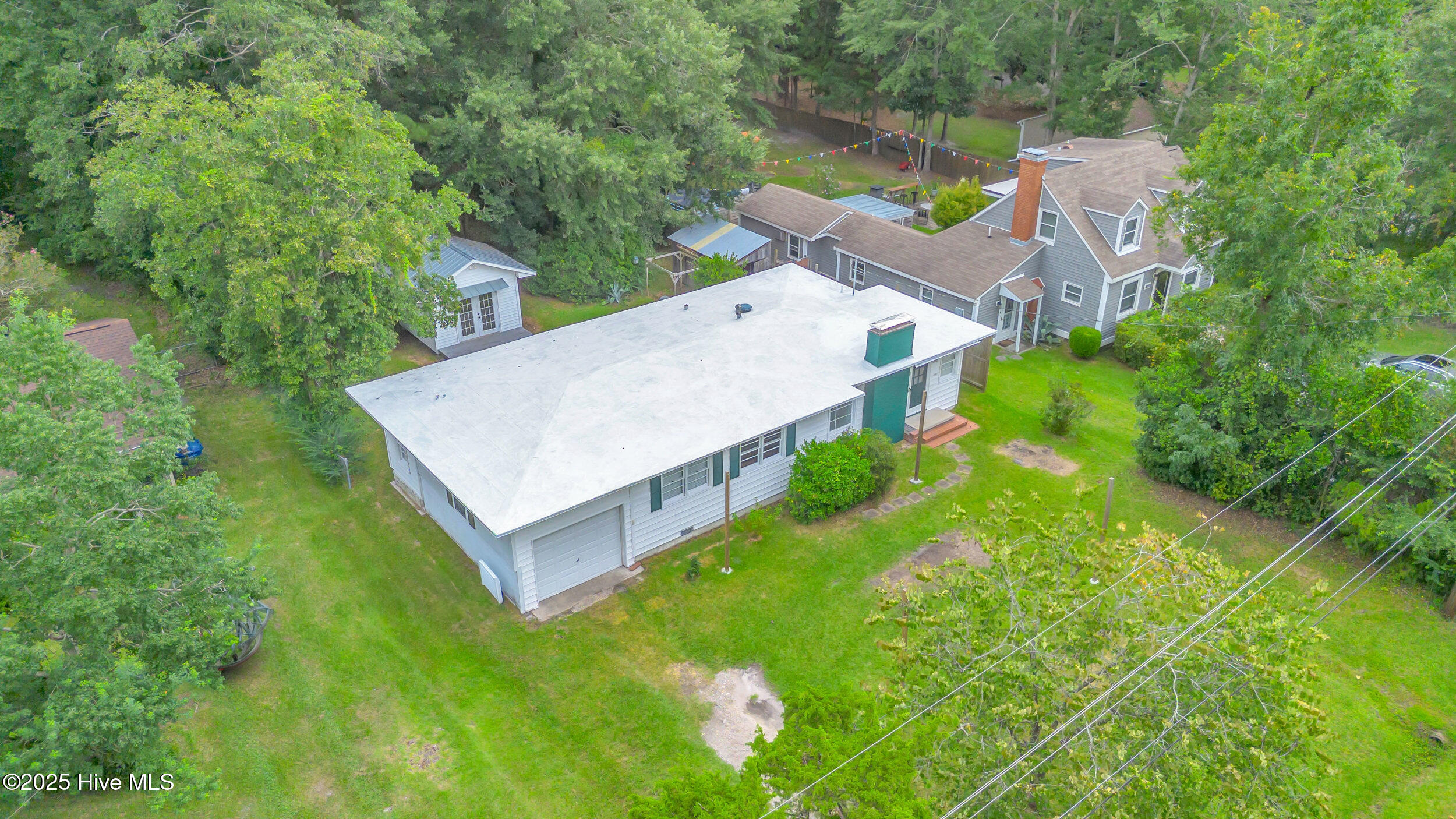 100527112 | Photo 31