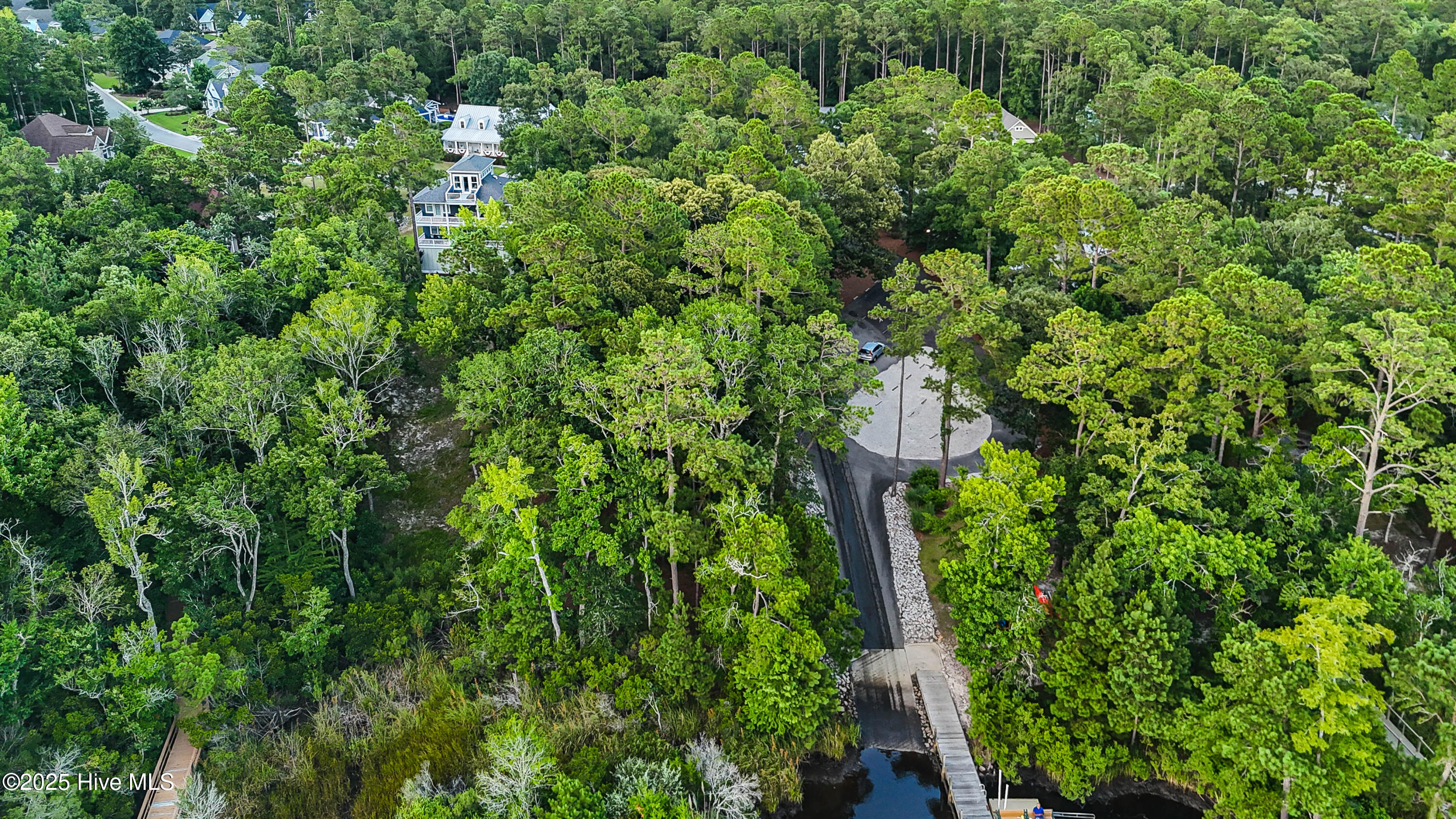 100516751 | Photo 12