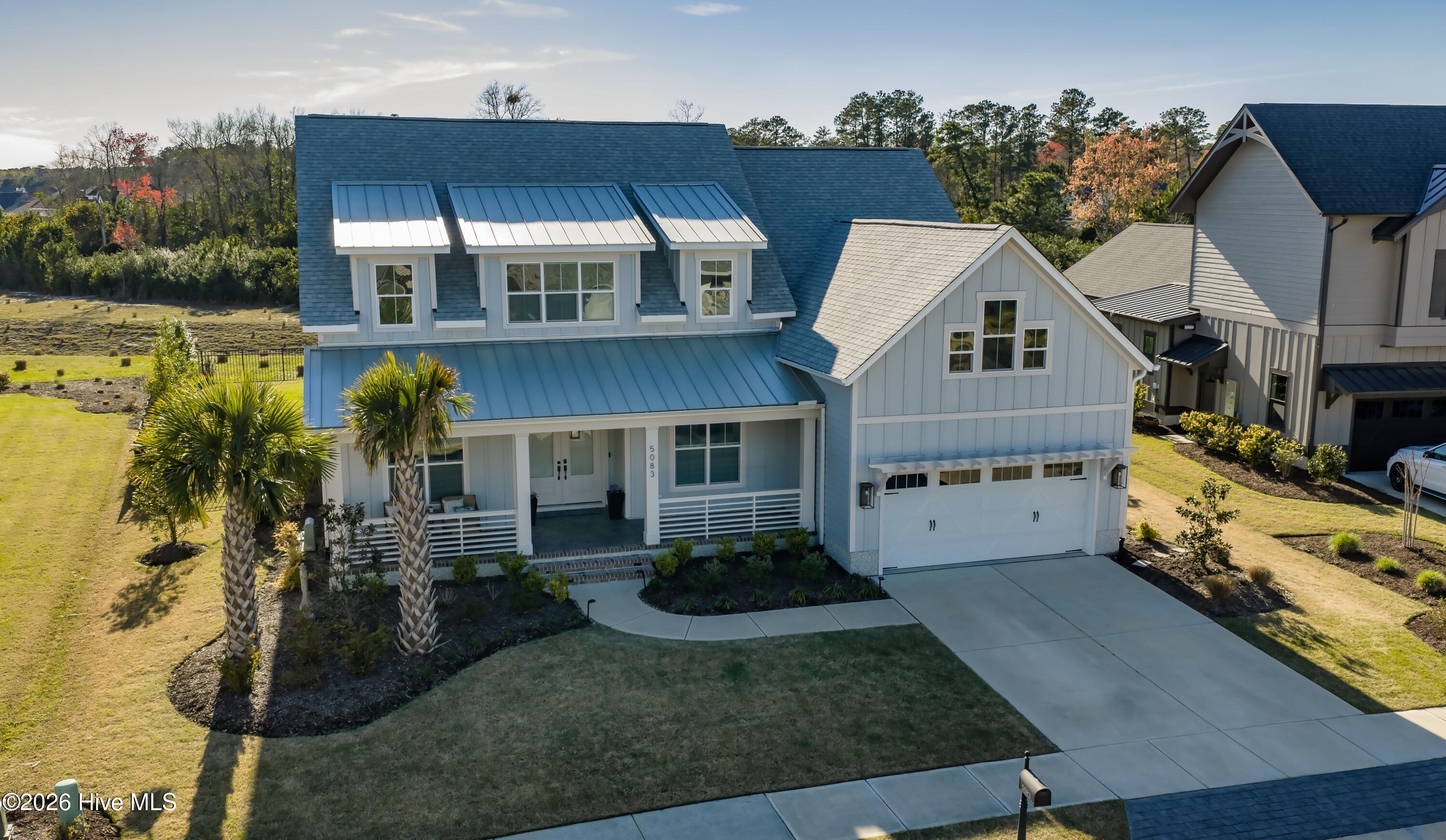 100566298 | Photo 60