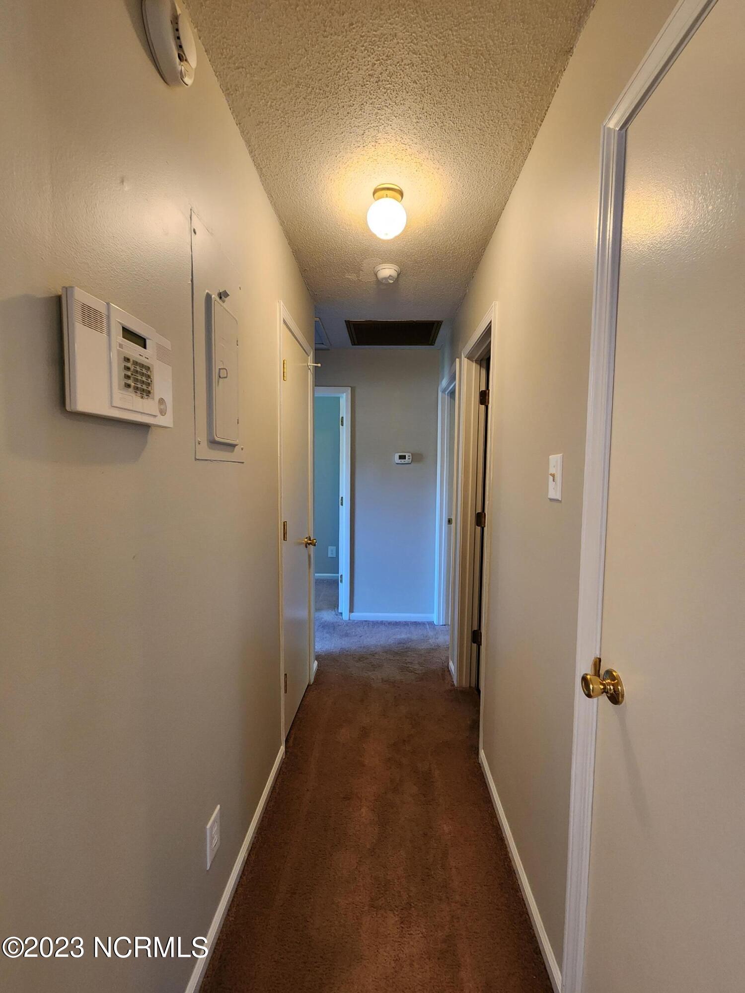 100568111 | Photo 12