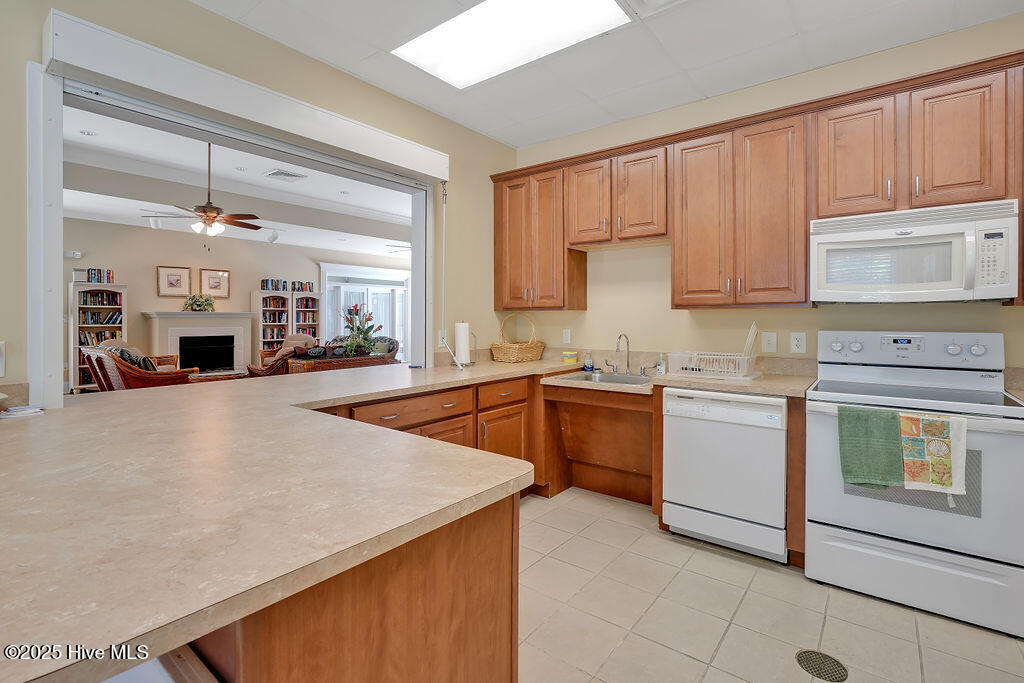 100542530 | Photo 66