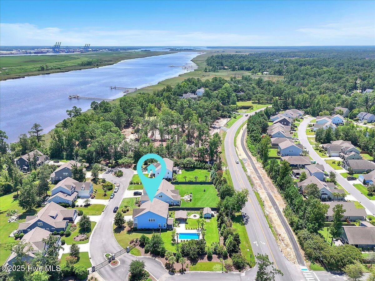 100523445 | Photo 87