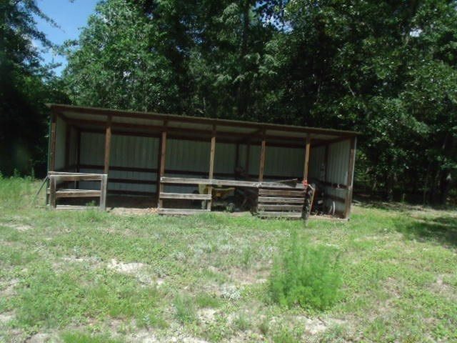 3-Bay Horse Stall