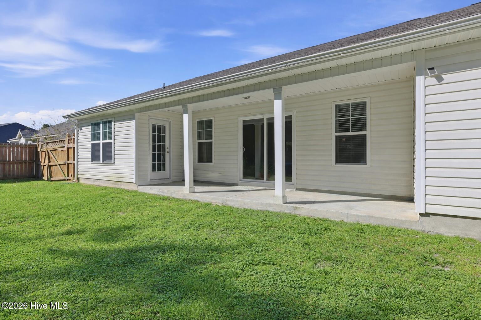 100561870 | Photo 27